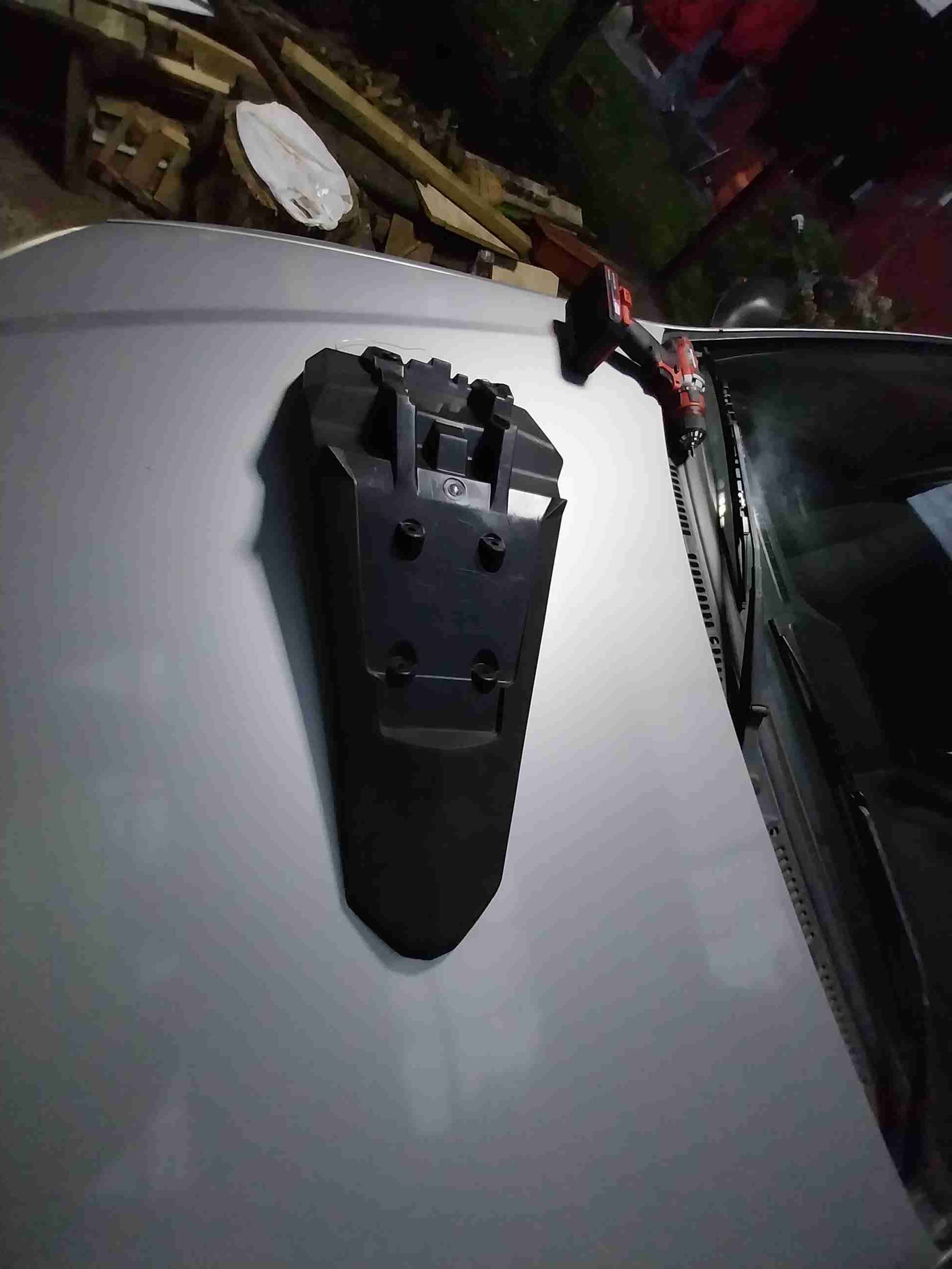 Cola tapabarro de yamaha fz 150cc - miniatura 1