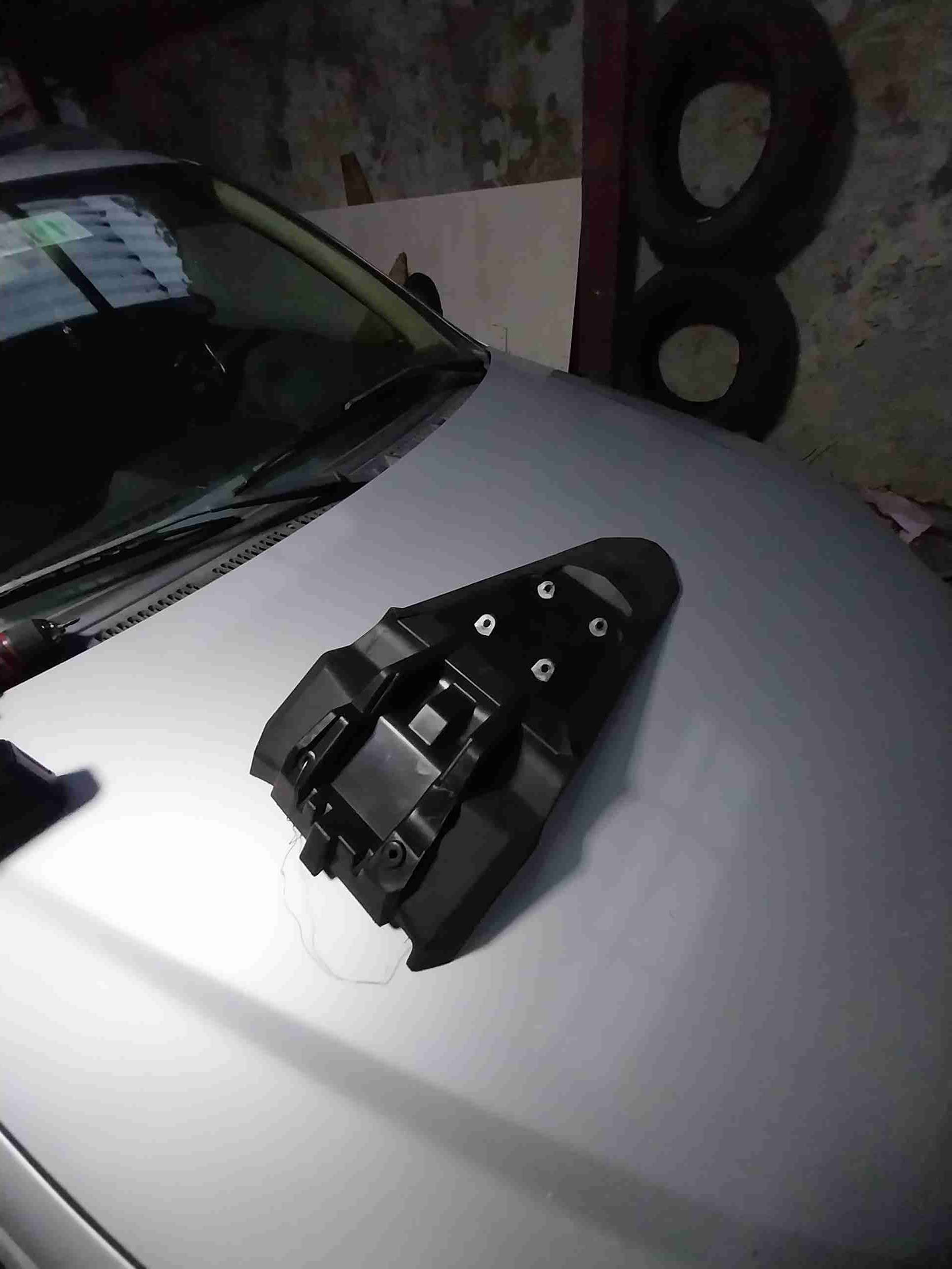 Cola tapabarro de yamaha fz 150cc - miniatura 2