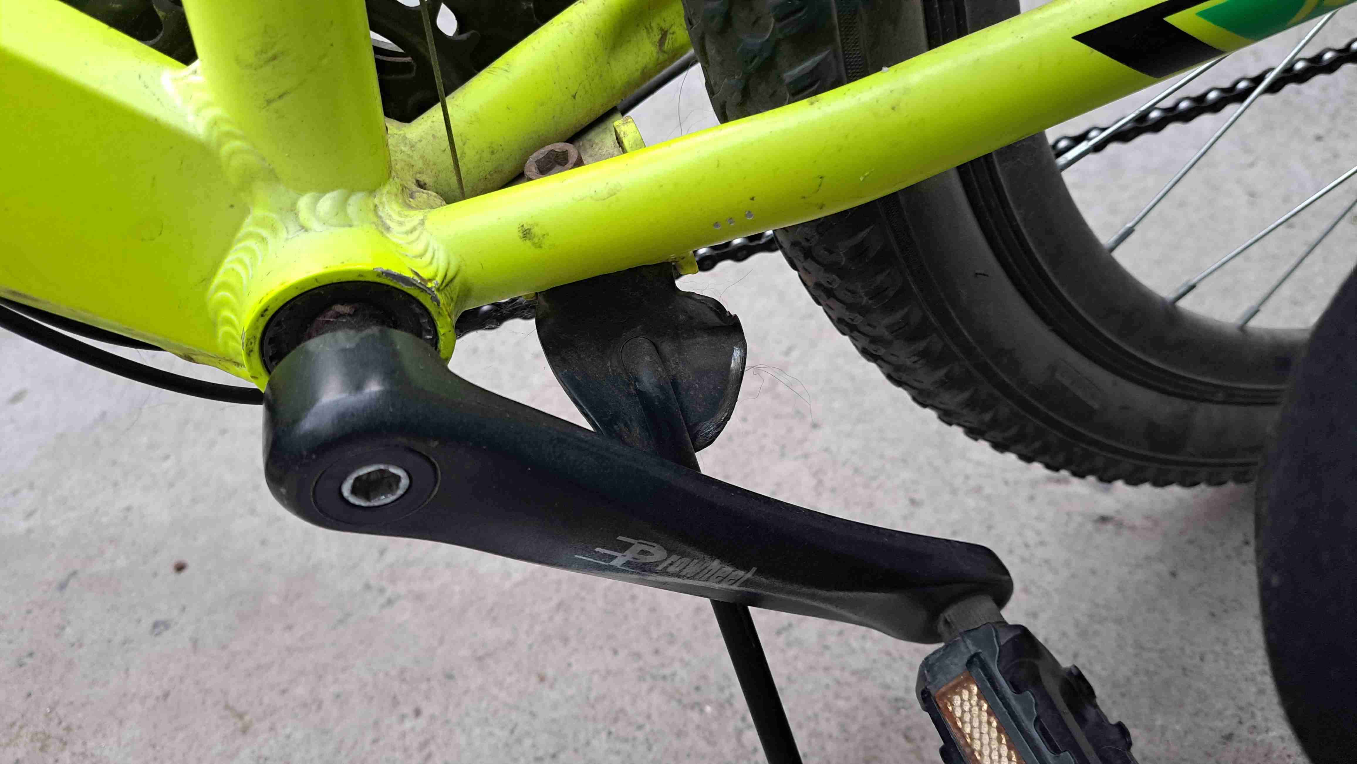 Bicicleta Raleigh amarilla - miniatura 3