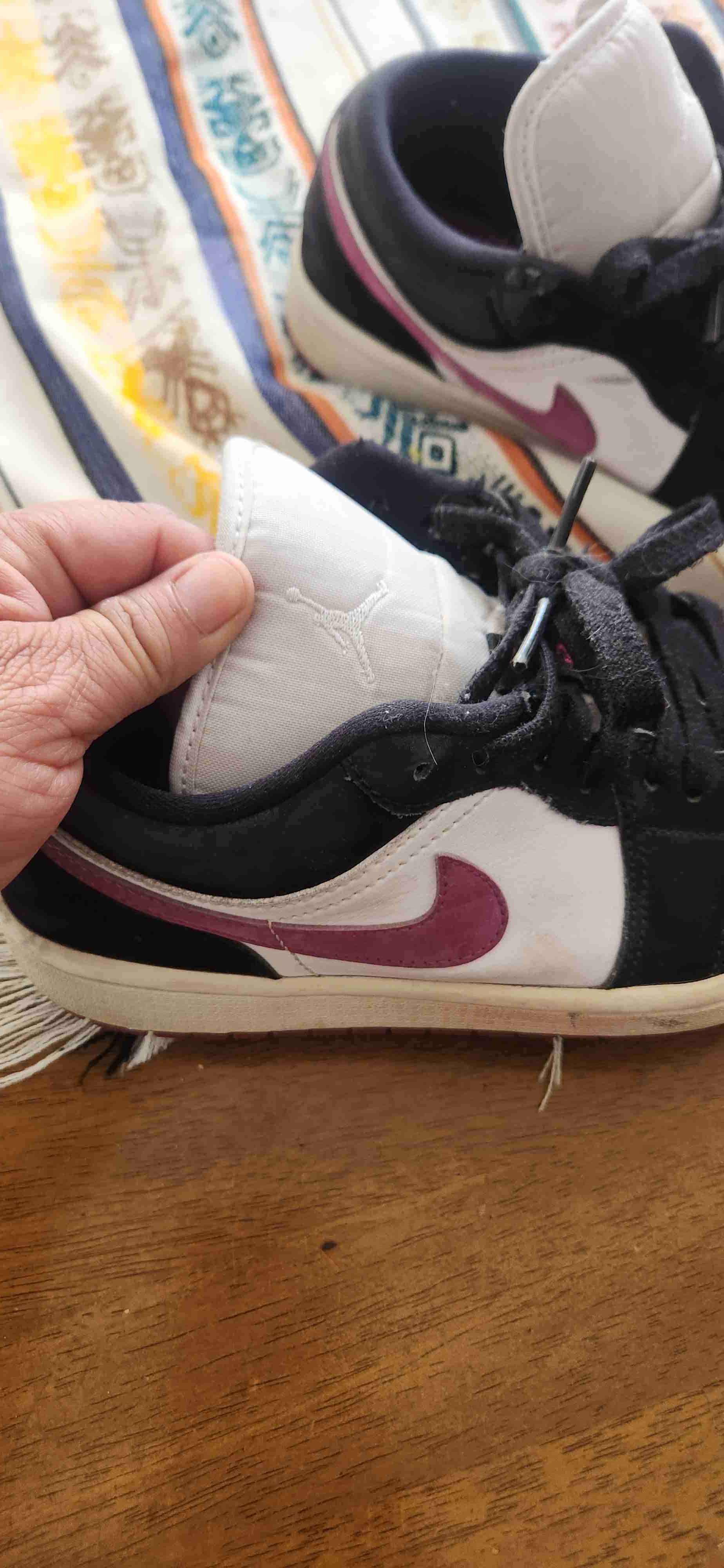 Zapatillas Nike negras y moradas - miniatura 2