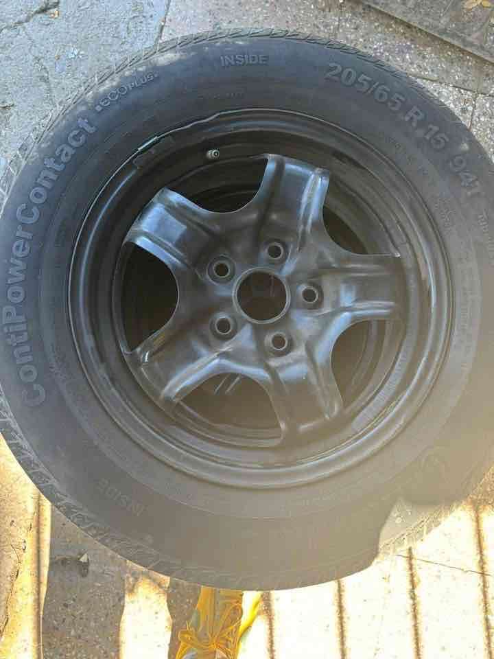 Llanta con neumático ContiPowerContact - miniatura 1