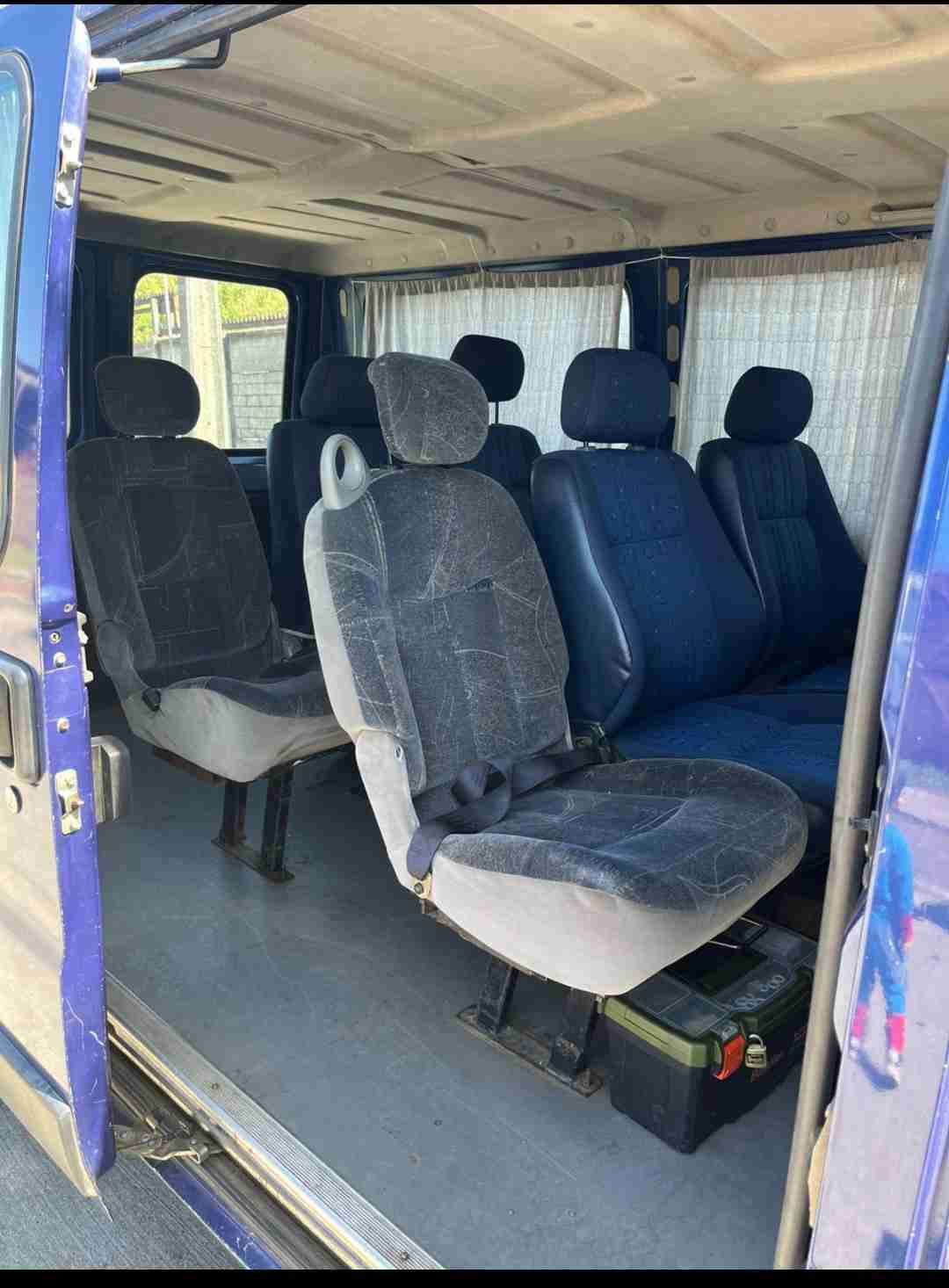 Furgón Peugeot Boxer año 2004 azul - miniatura 3