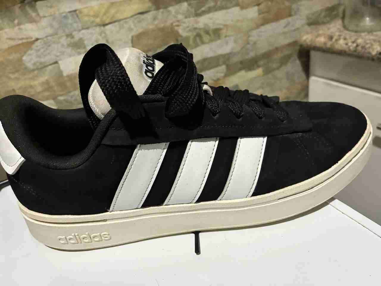 Zapatillas negras Adidas - miniatura 4