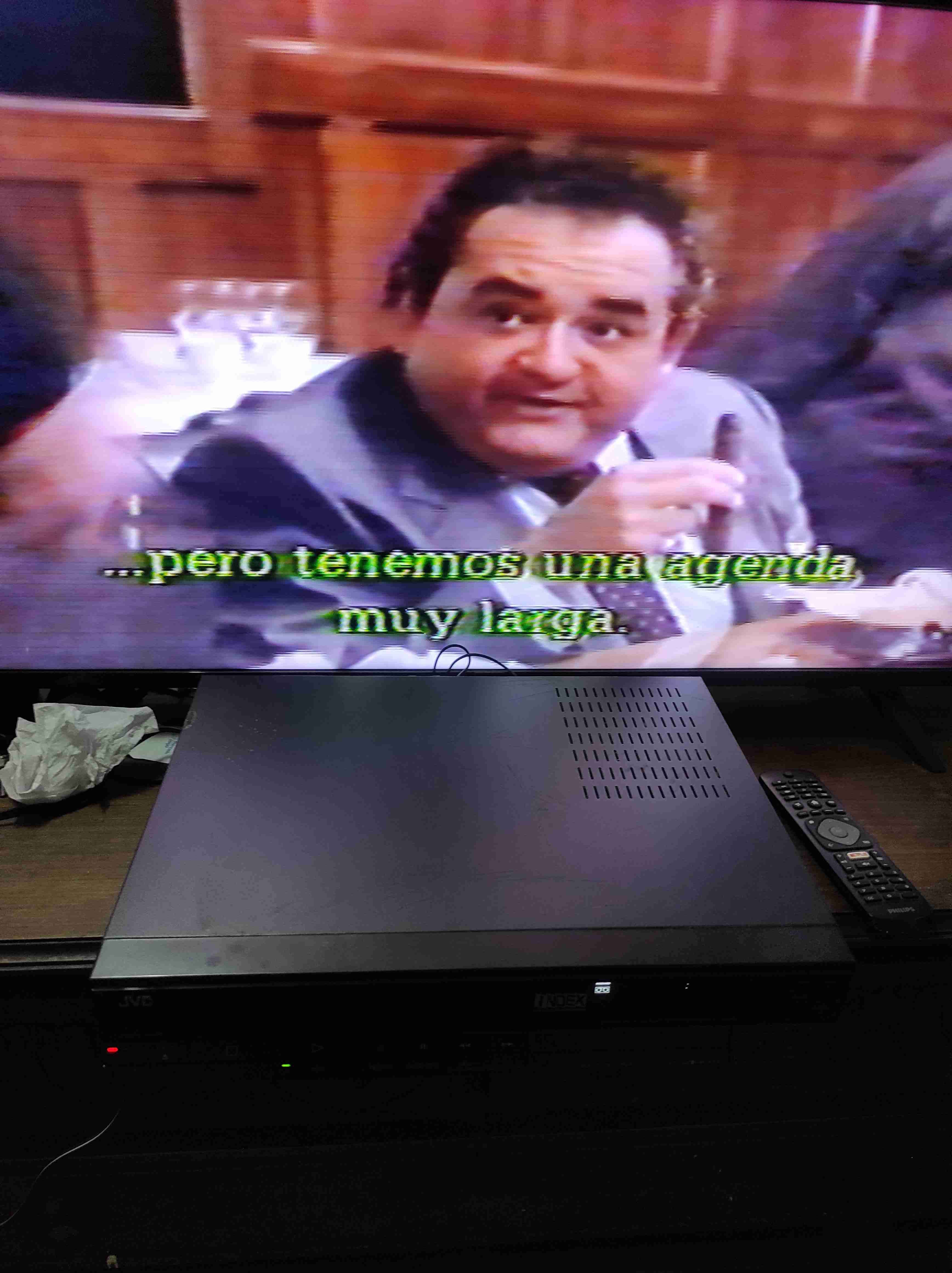 Reproductor VHS JVC vintage - miniatura 2