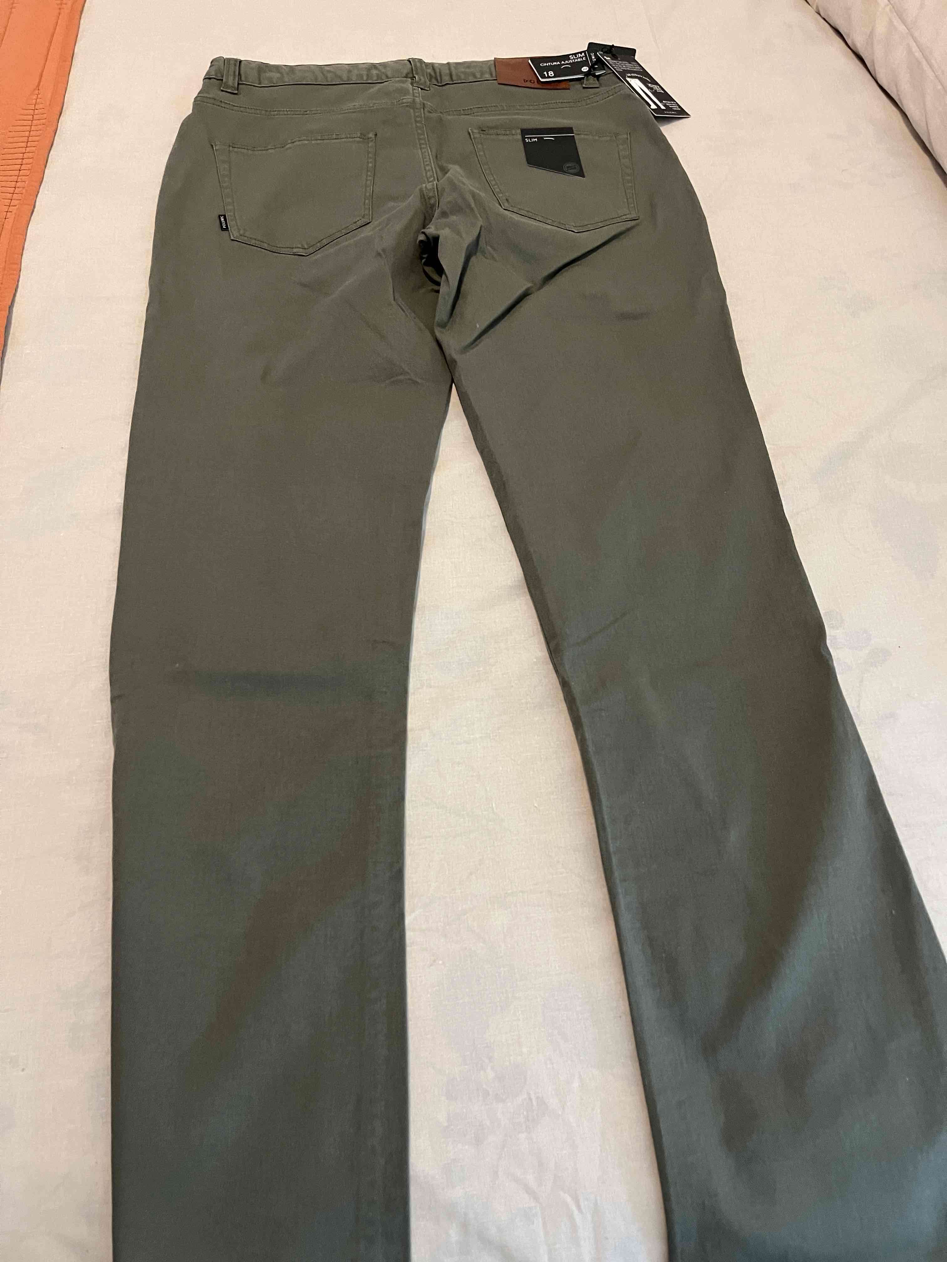 Pantalones verde oliva nuevos - miniatura 4