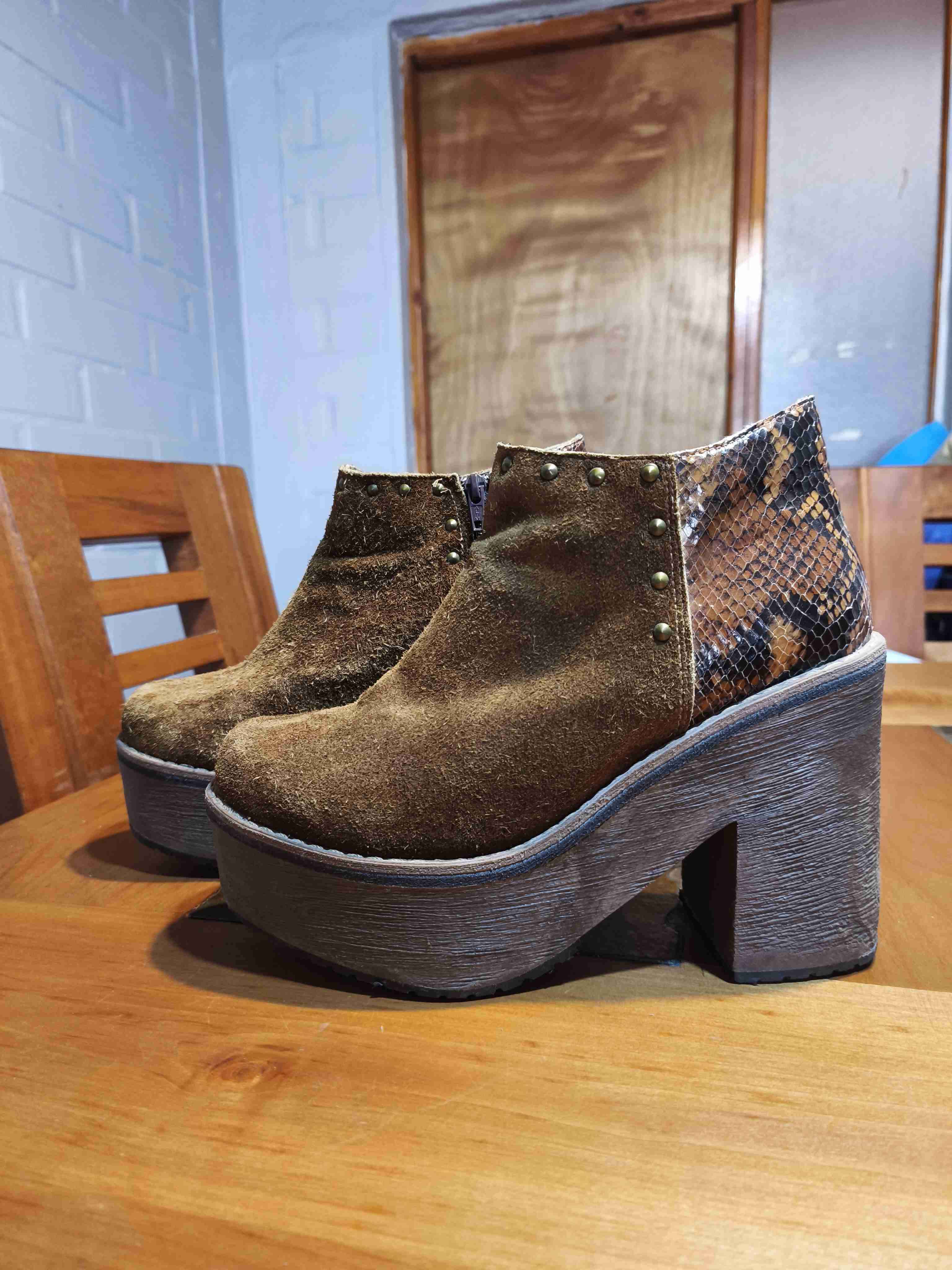 Botines plataforma café - miniatura 2