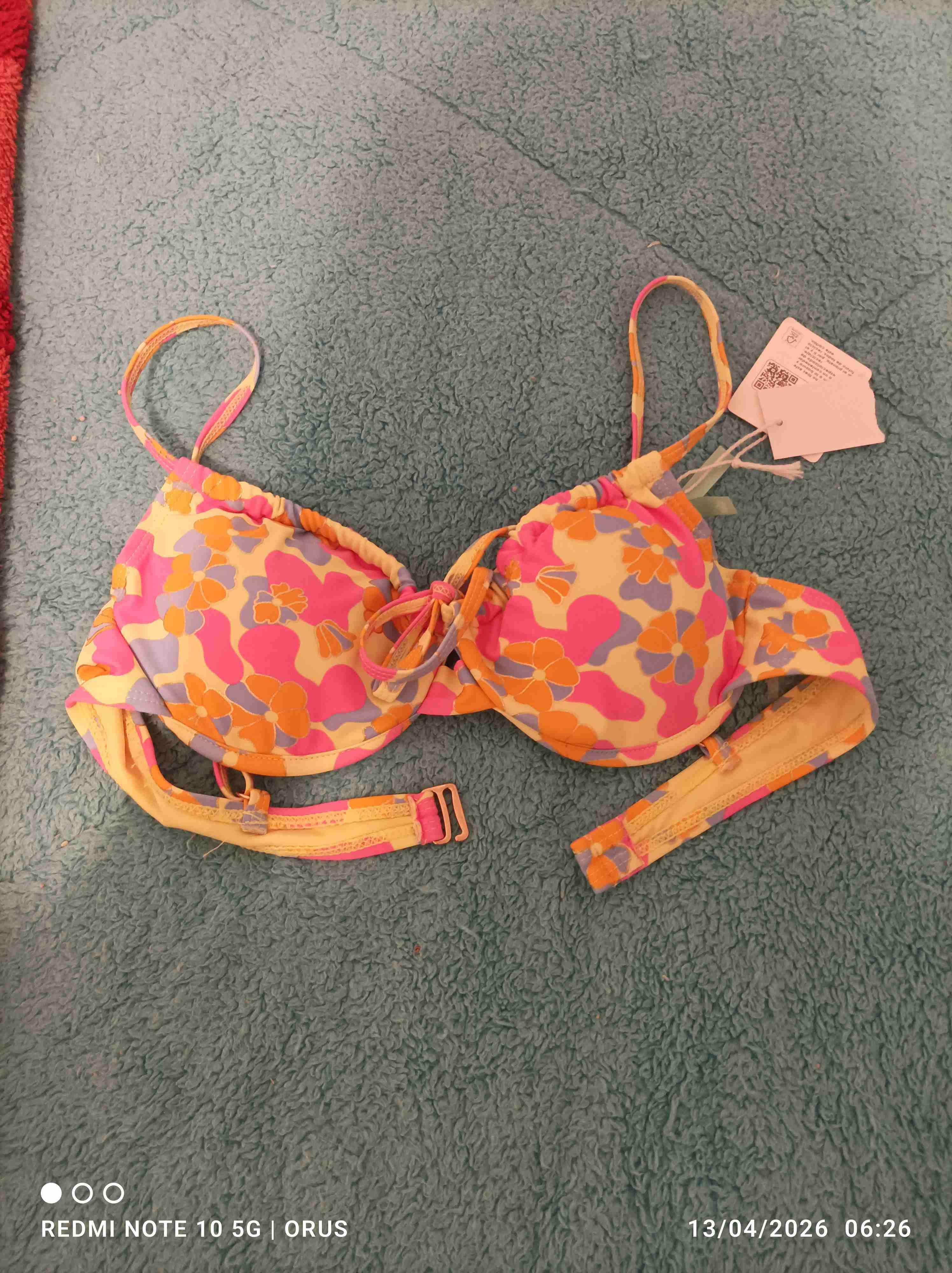 Conjunto bikini floral colorido - miniatura 3