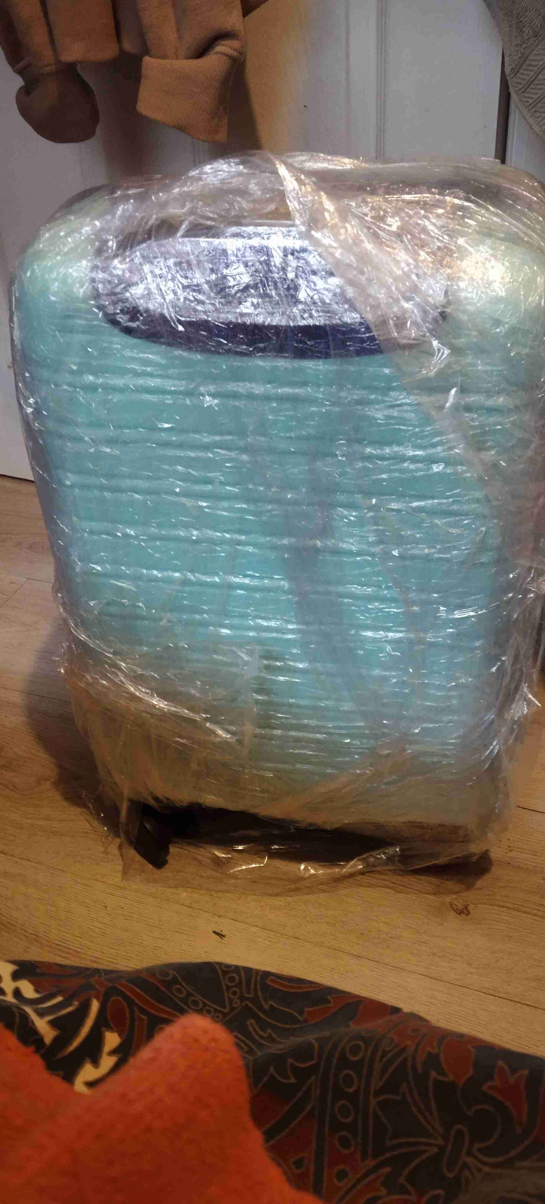 Maleta turquesa envuelta - miniatura 2