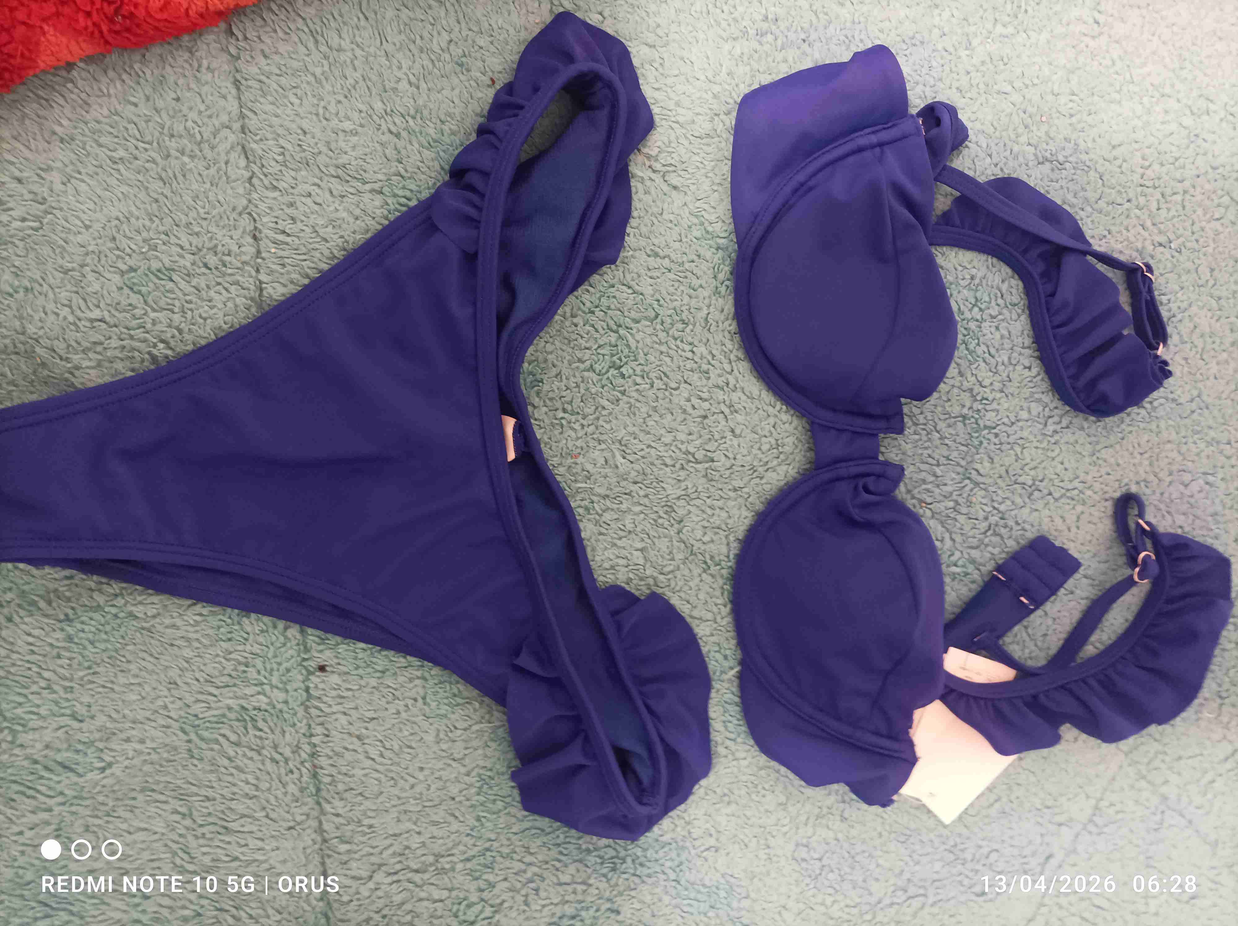 Bikini azul con volantes - miniatura 1