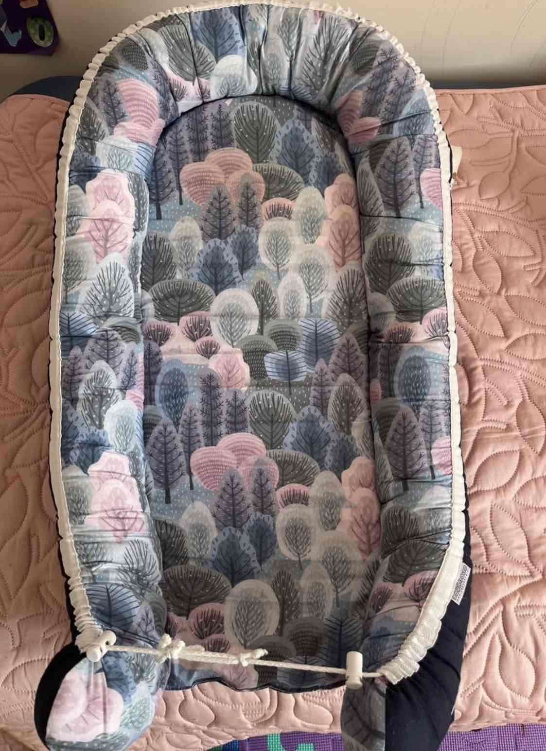 Cojín nido para bebé estampado - miniatura 2