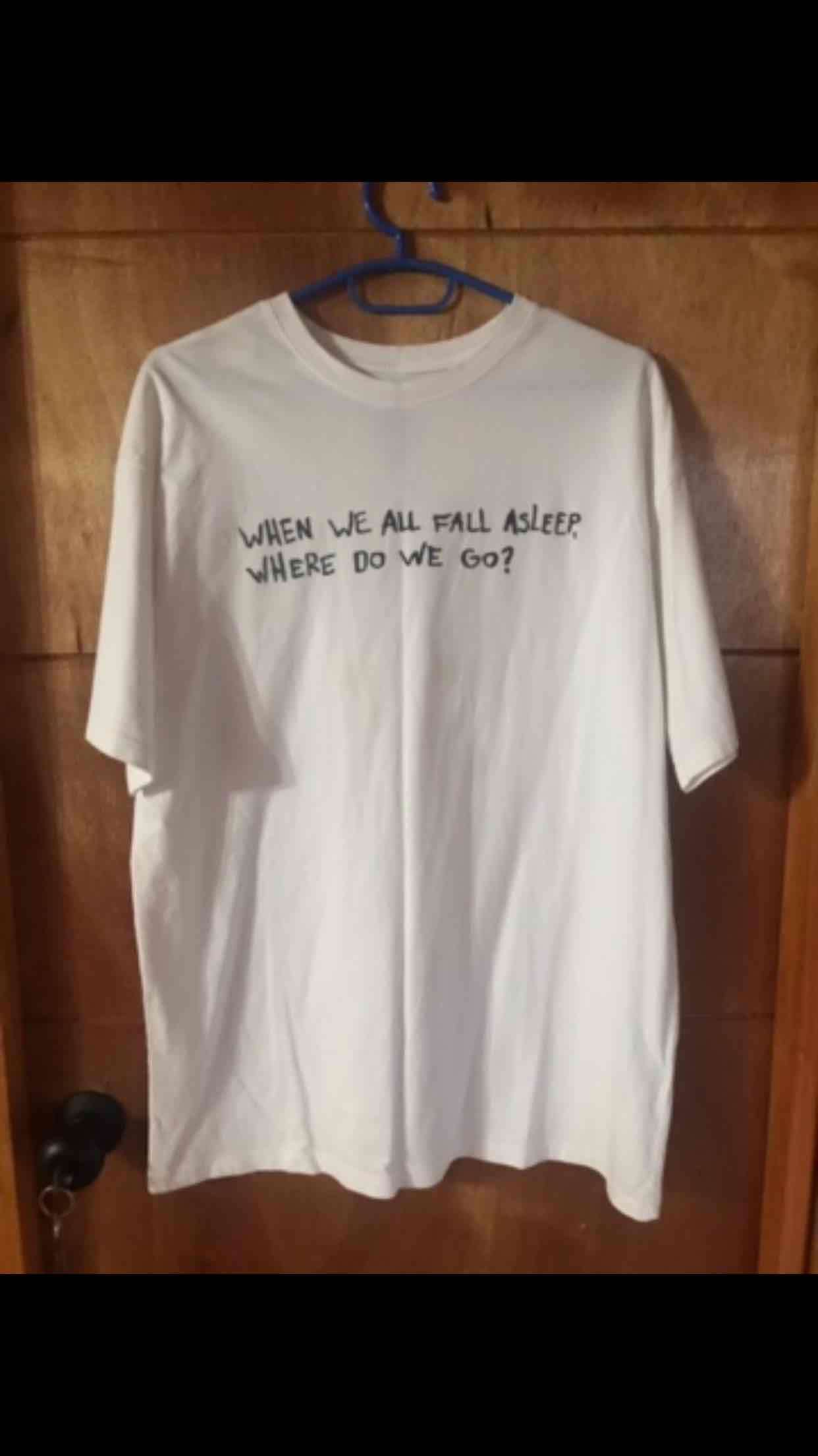 Polera blanca con estampado frase - miniatura 1