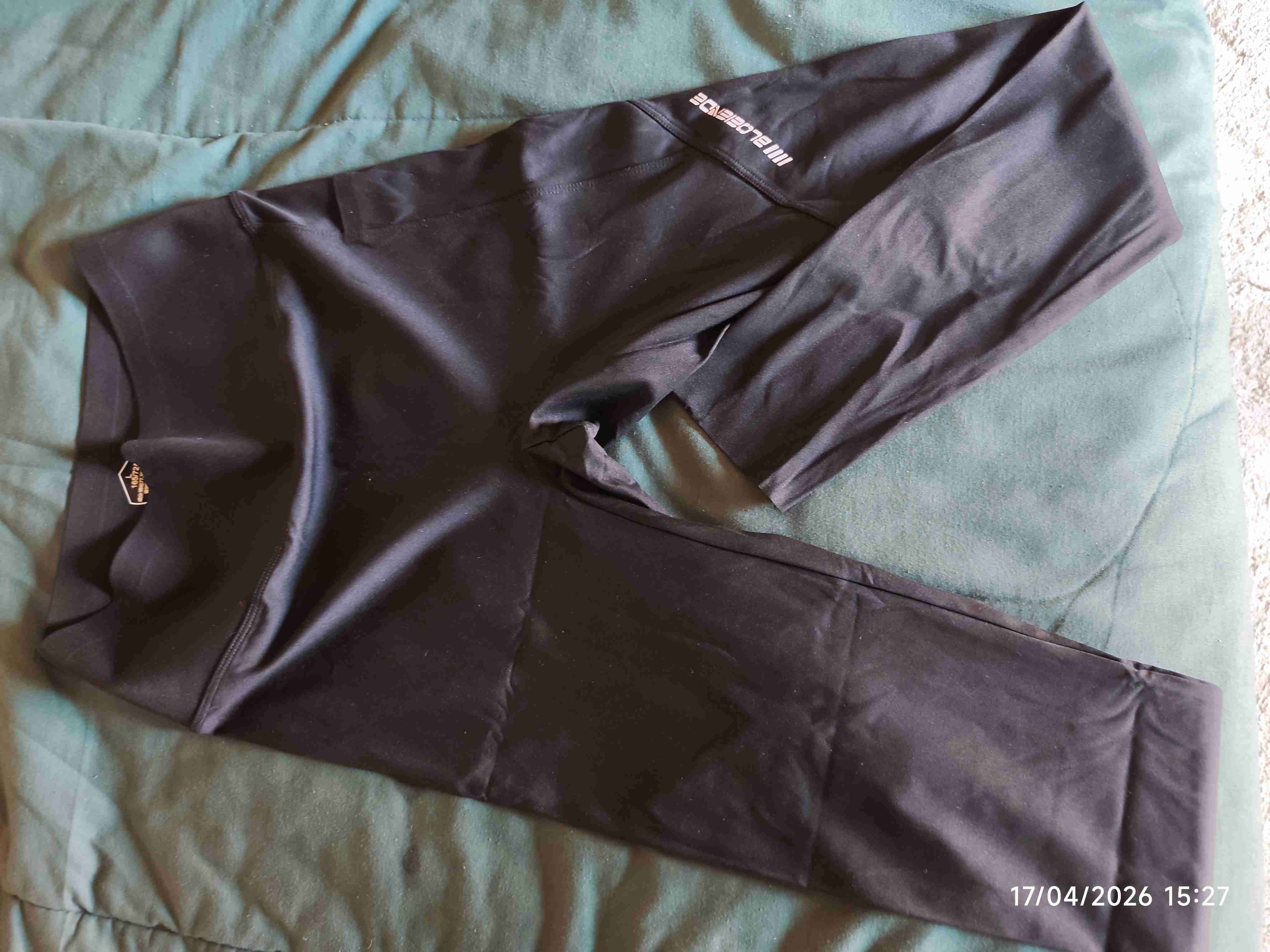 Leggings deportivos gris y negro - miniatura 3