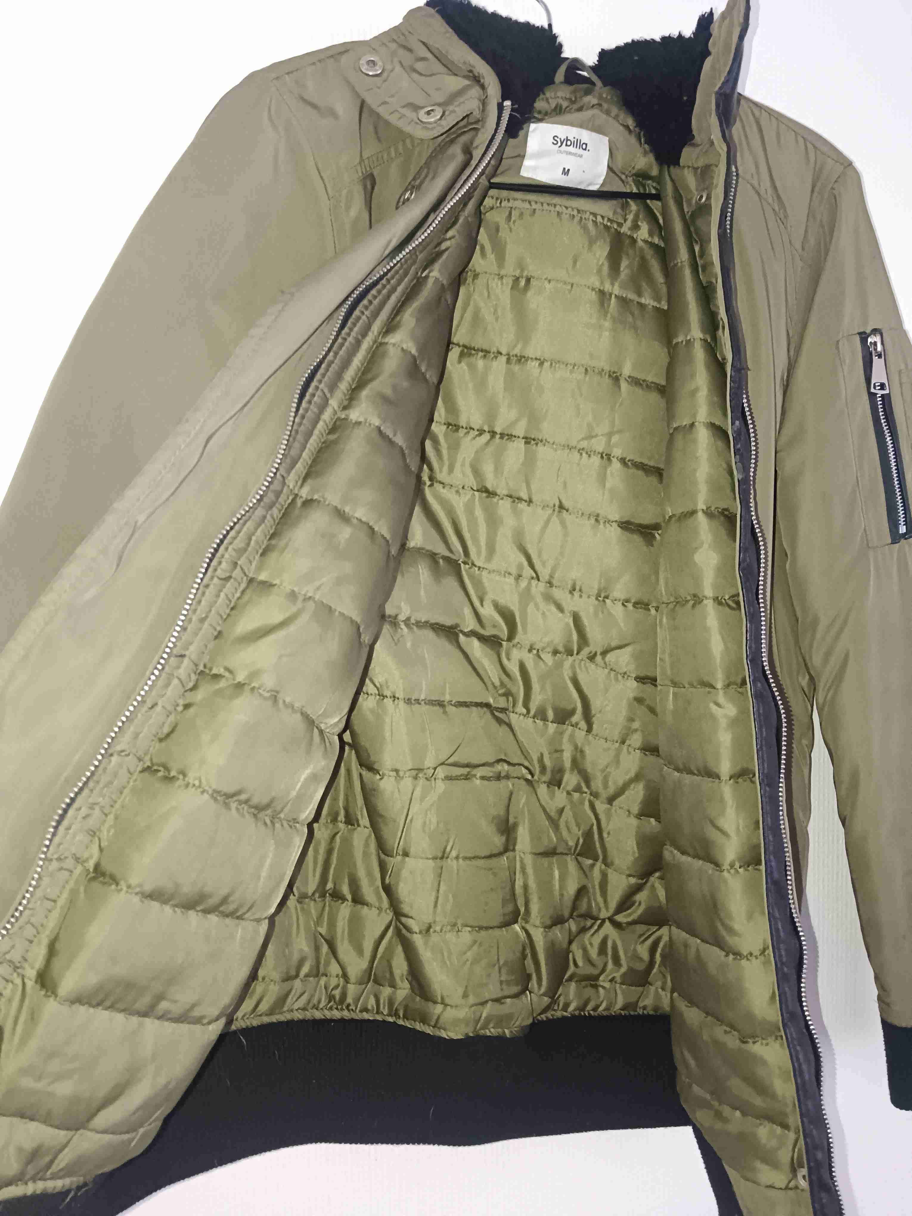 Parka verde con cierre metálico - miniatura 2