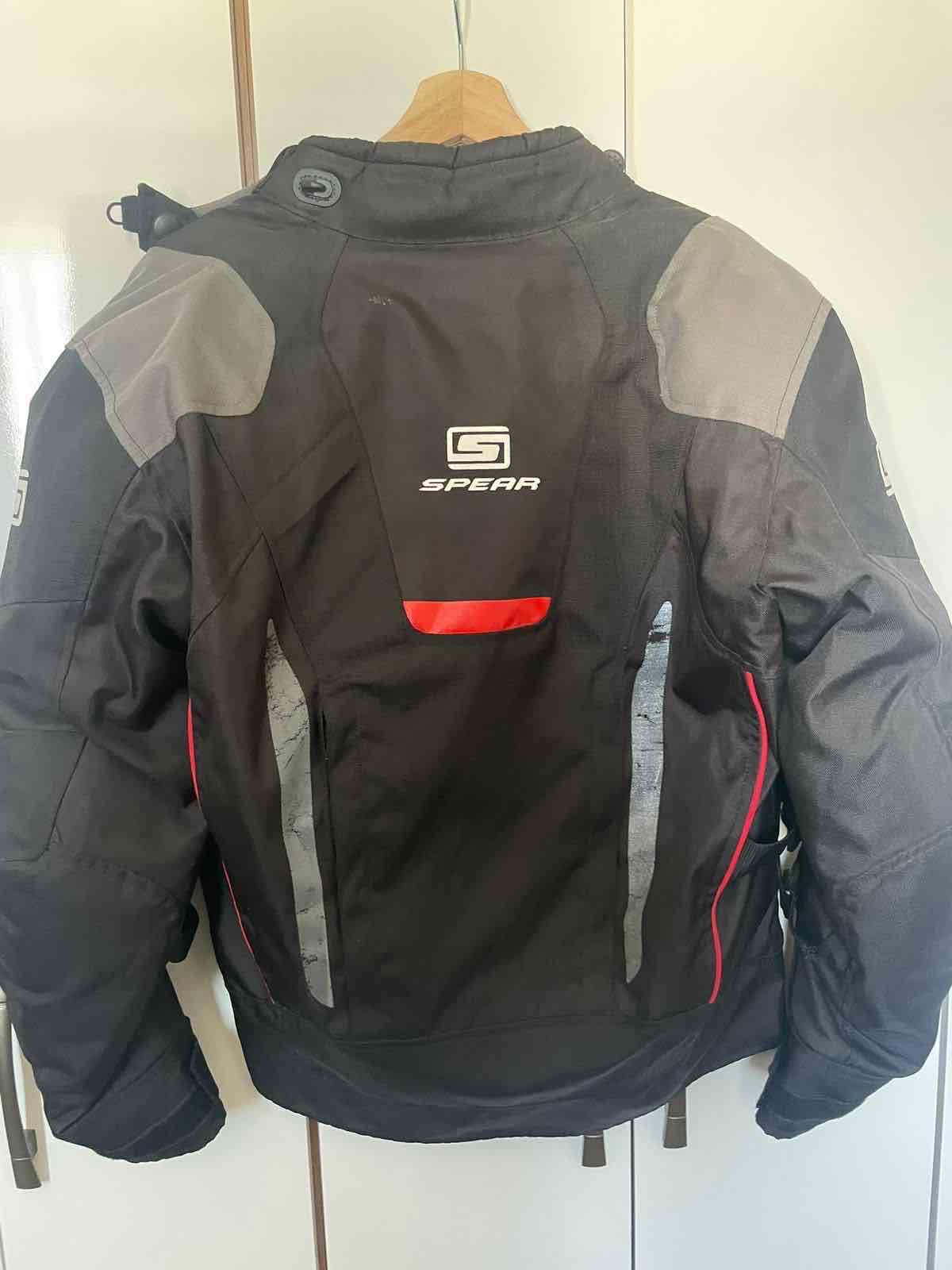 Chaqueta de moto negra con protecciones - miniatura 2