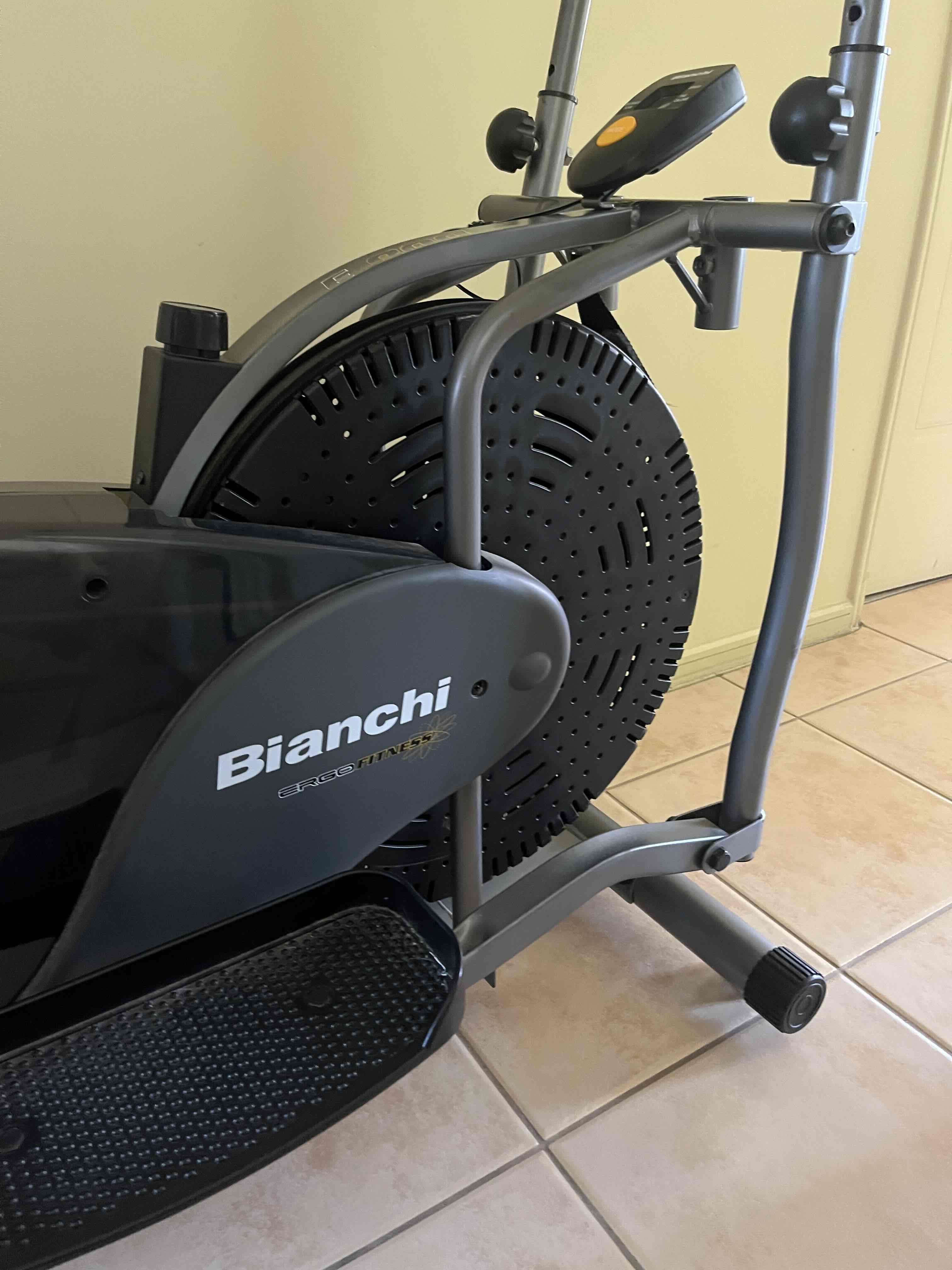 Bicicleta elíptica básica - miniatura 3