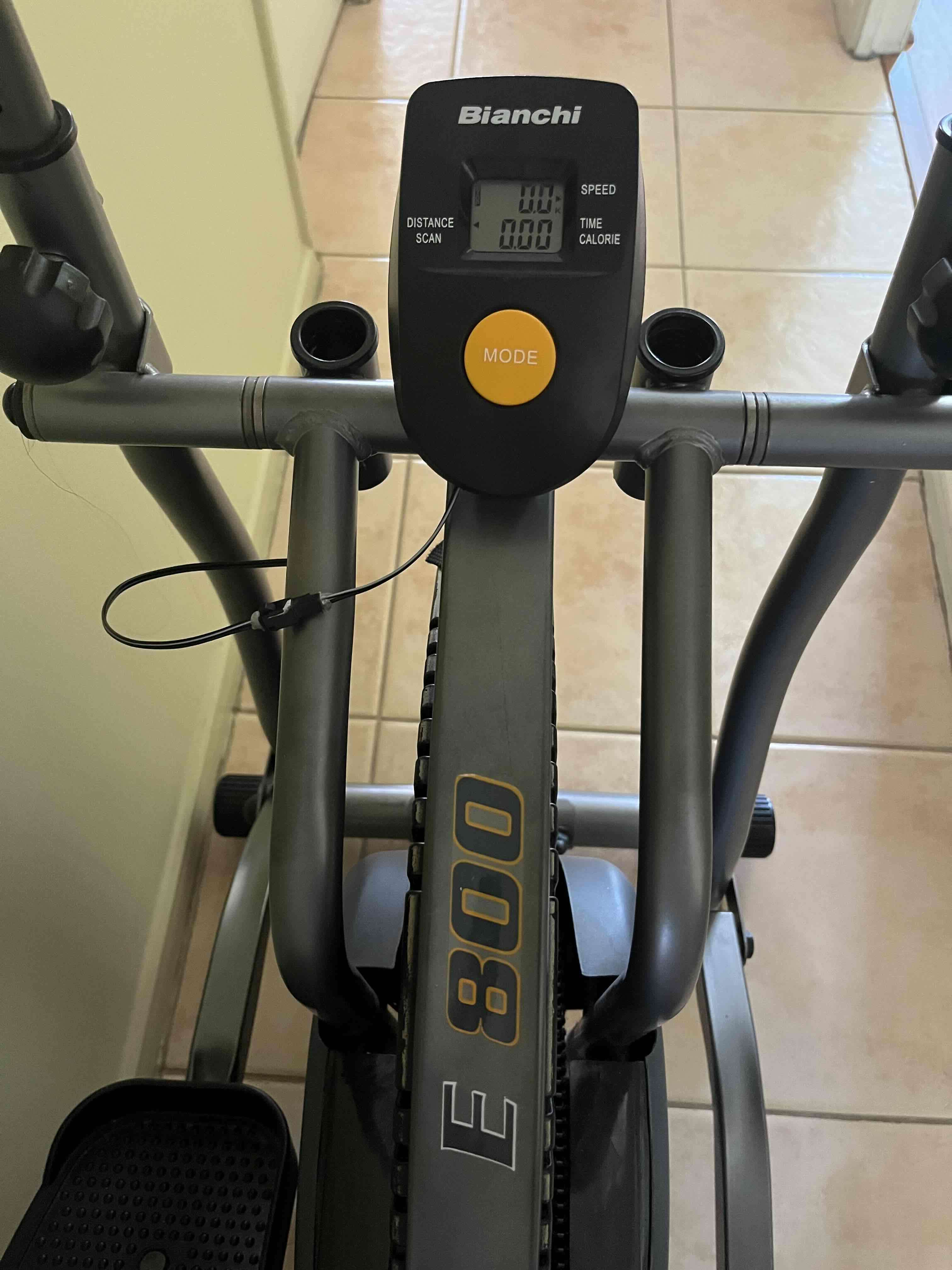 Bicicleta elíptica básica - miniatura 5