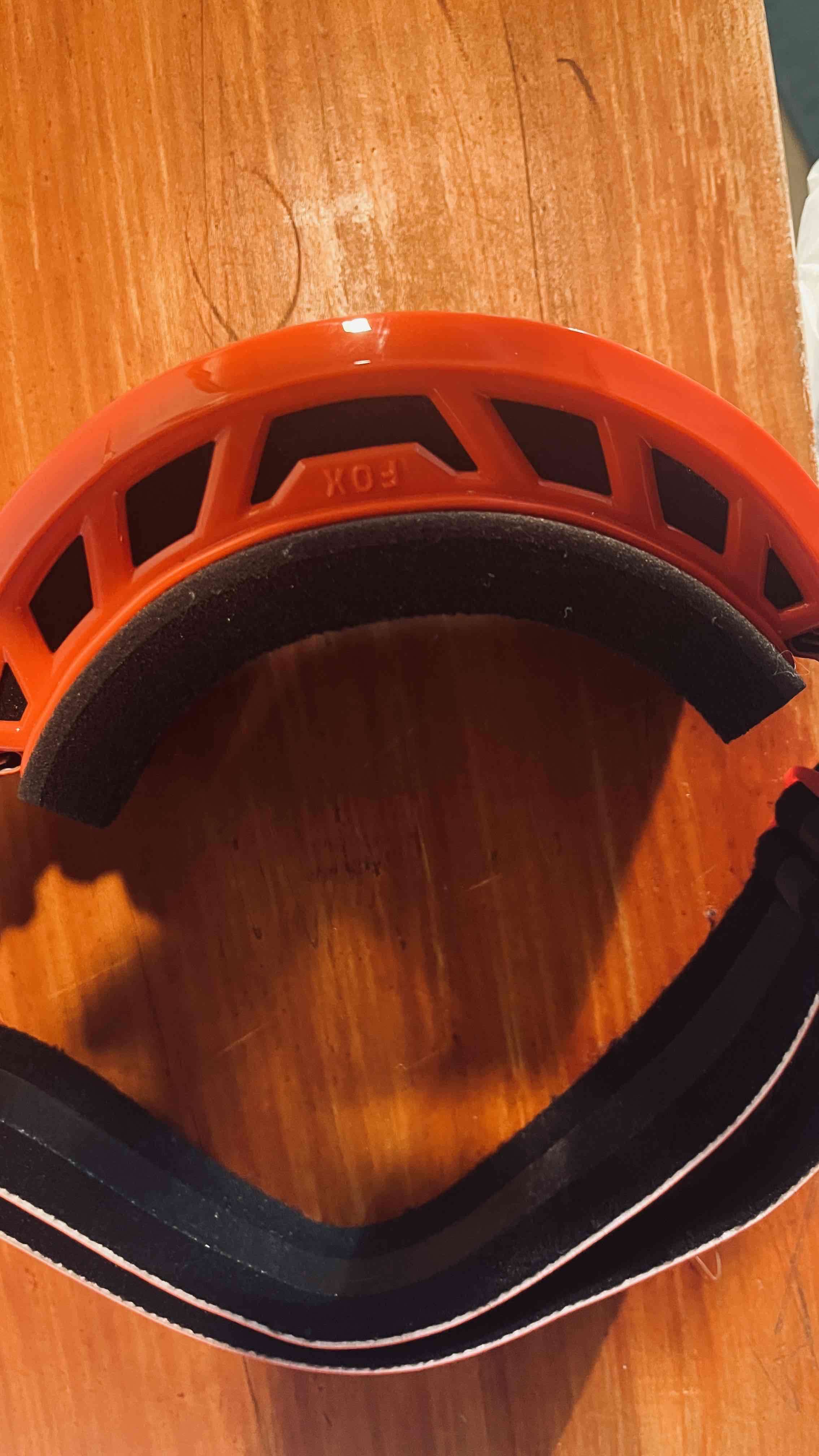 Antiparras rojas - miniatura 2