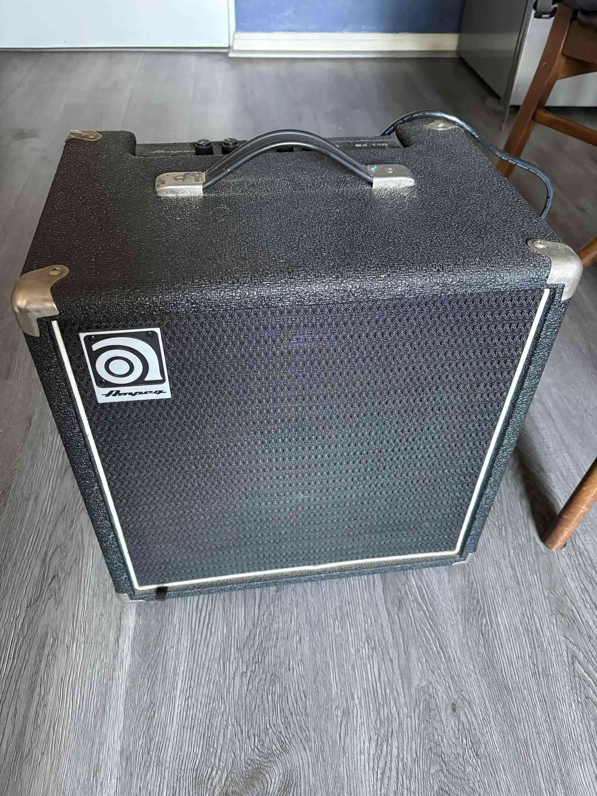 Amplificador Bajo Ampeg BA-110 - miniatura 2