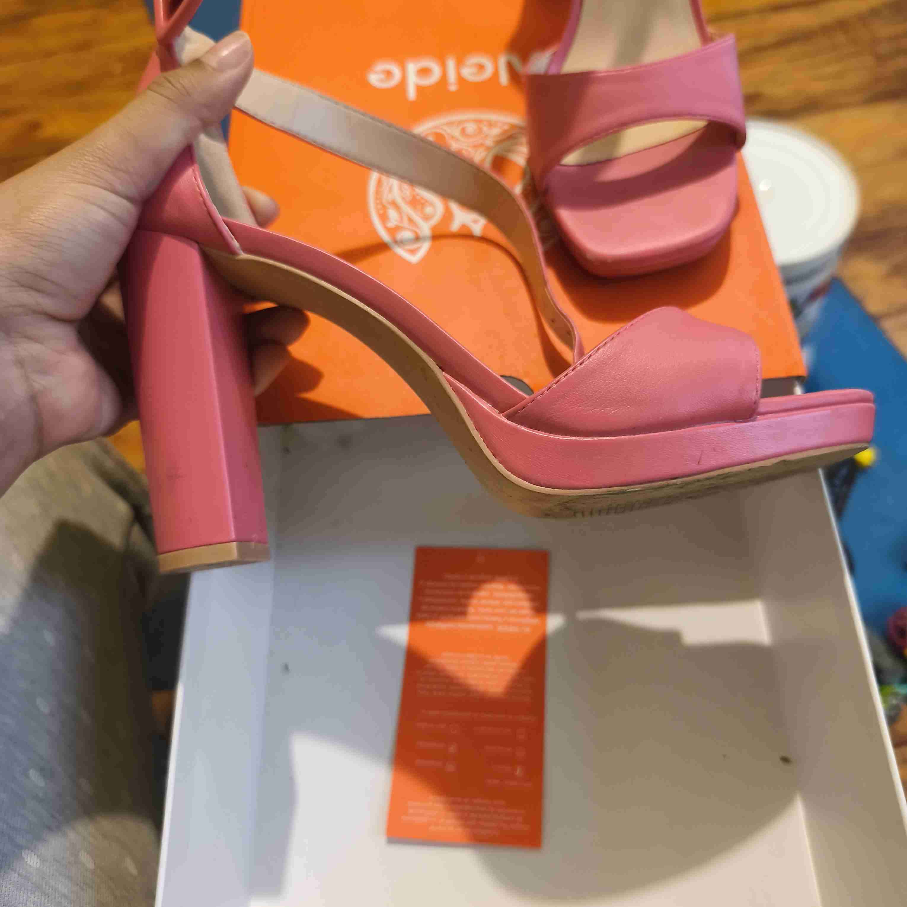 Tengo varias cosas Nuevas y otras con un solo uso. - miniatura 4