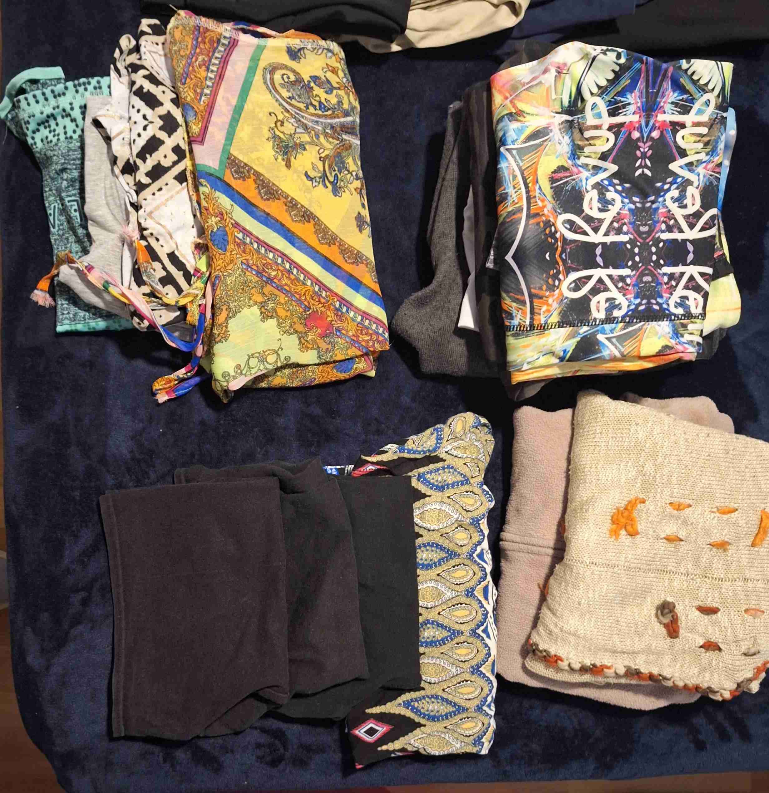 Lote de ropa variada para mujer - miniatura 6