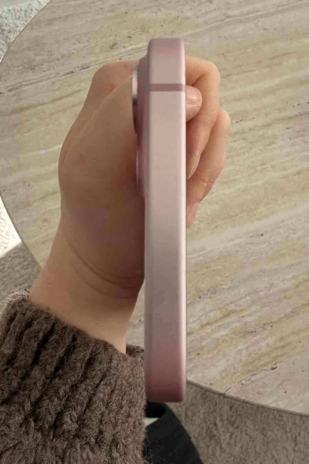 iPhone 15 plus - miniatura 6