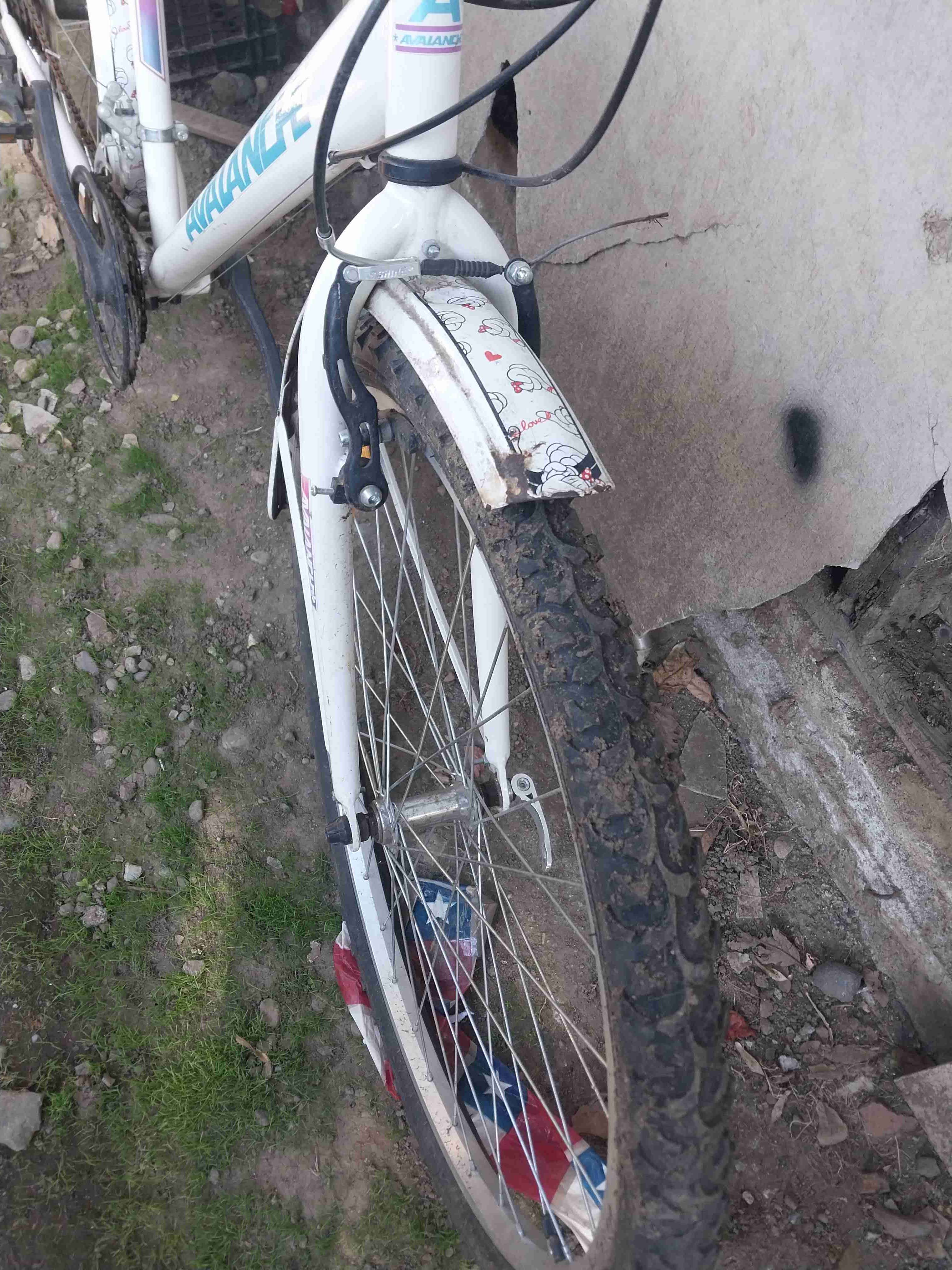 Bicicleta blanca Avalanche - miniatura 6