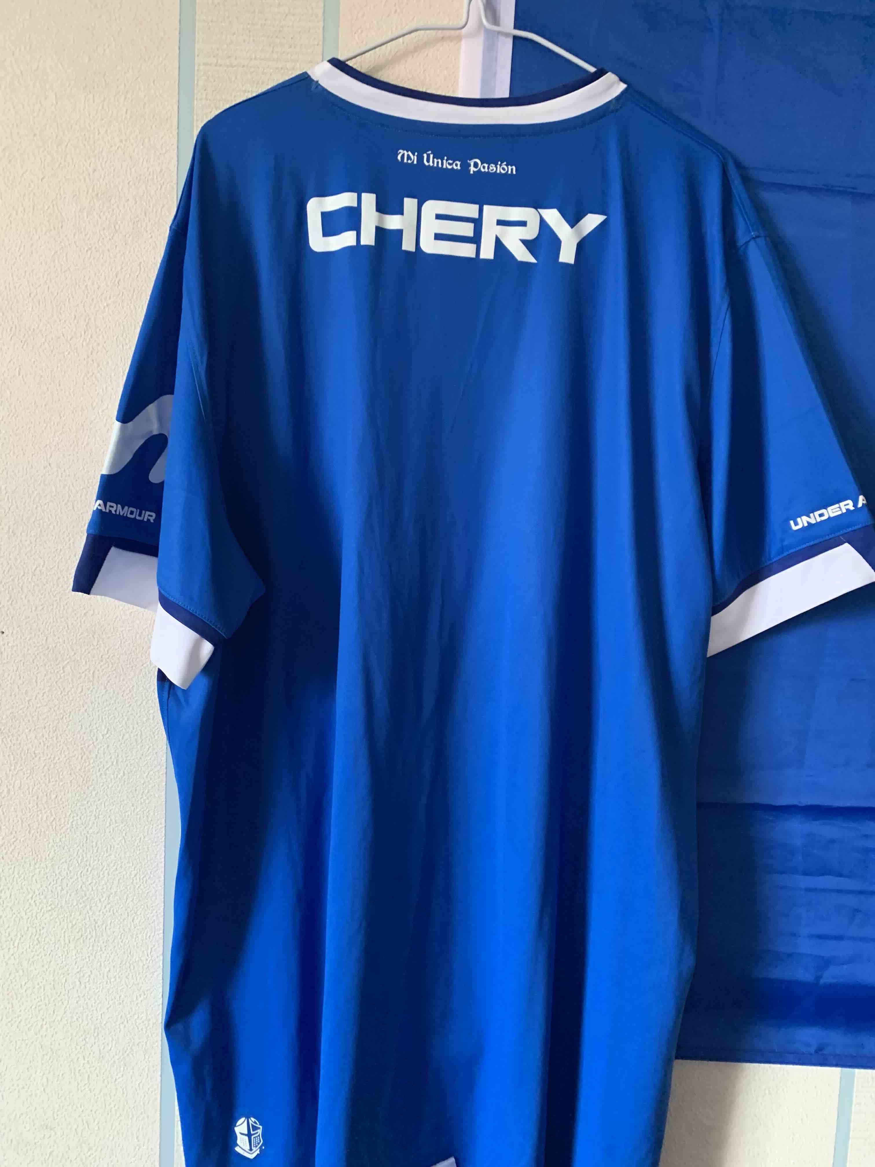 Camiseta UC Under Armour XXL - miniatura 3