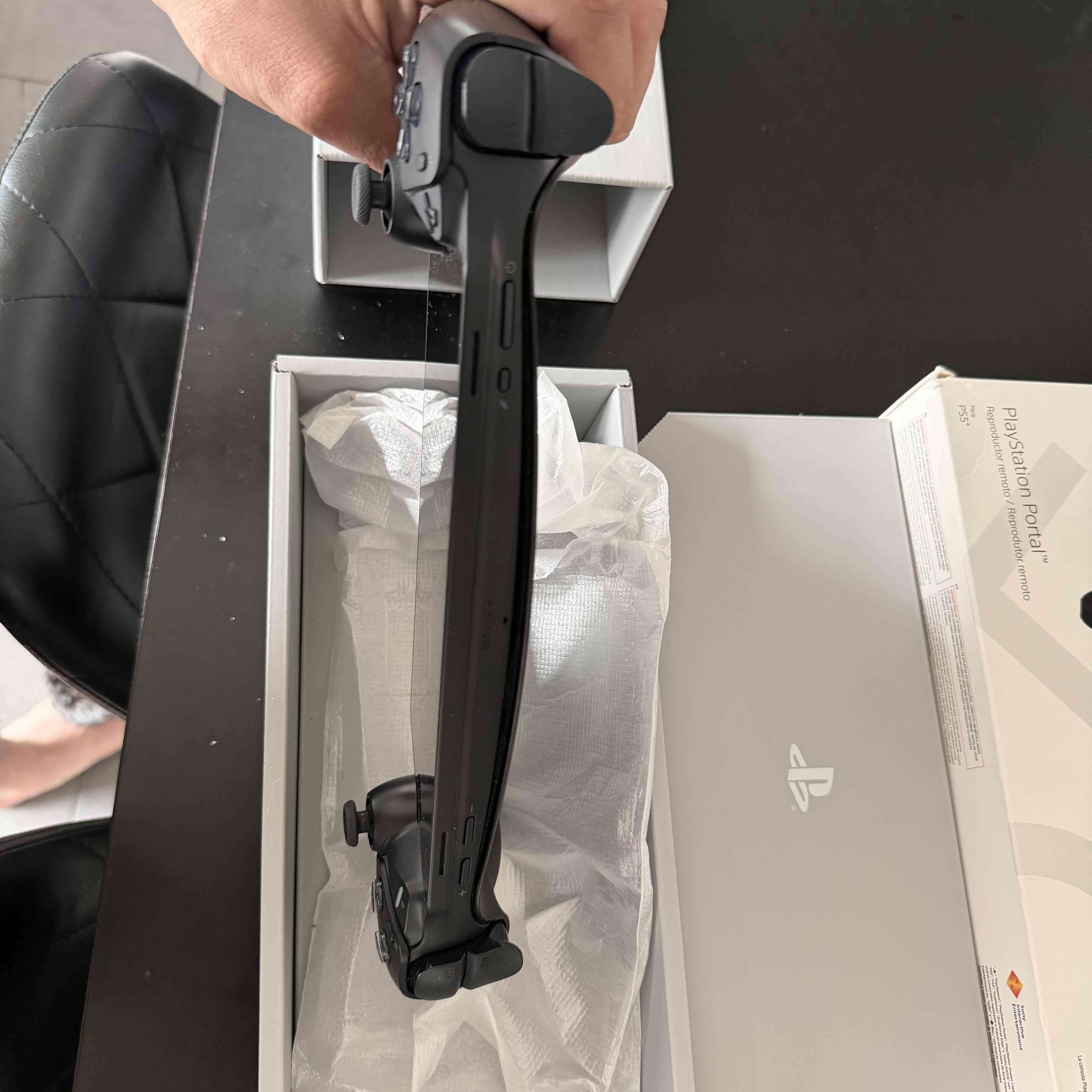 PlayStation Portal nuevo en caja - miniatura 2