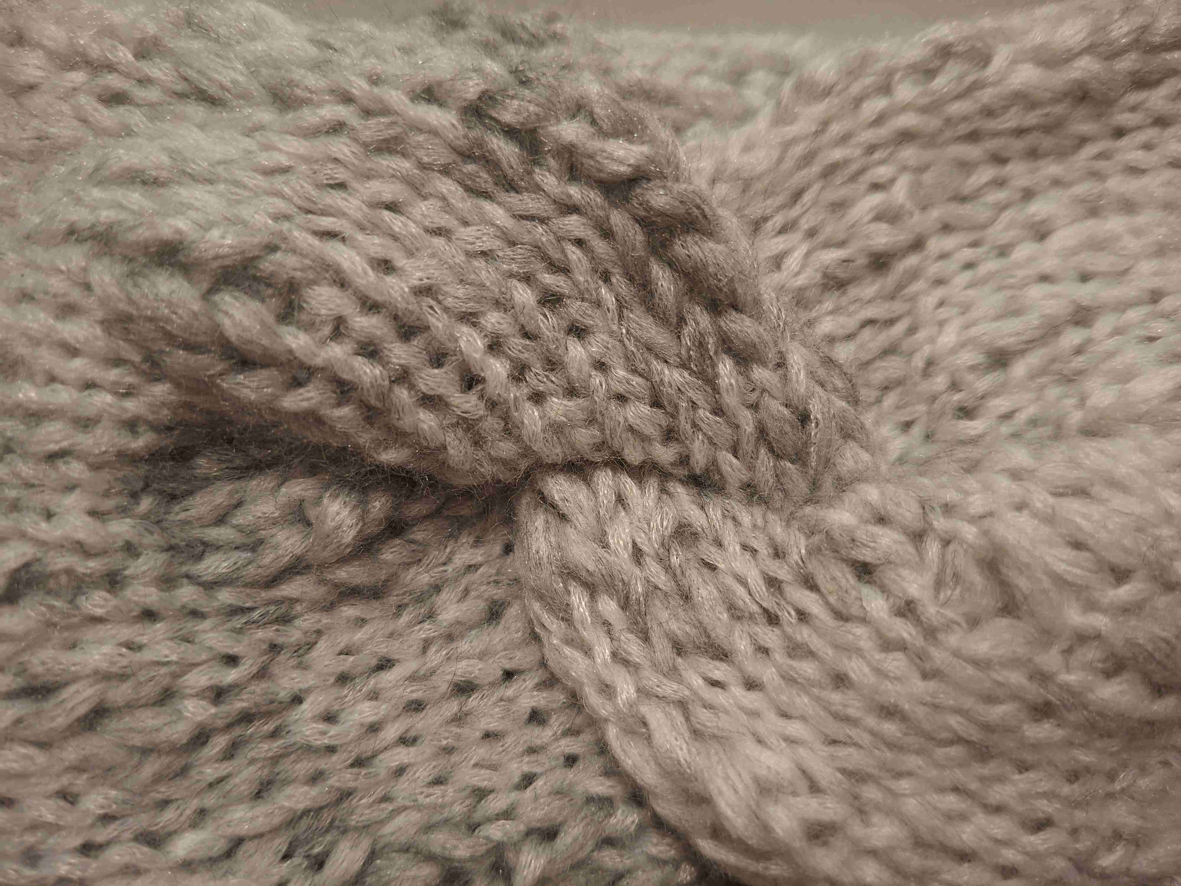 Cuello tejido nudoss gris - miniatura 2