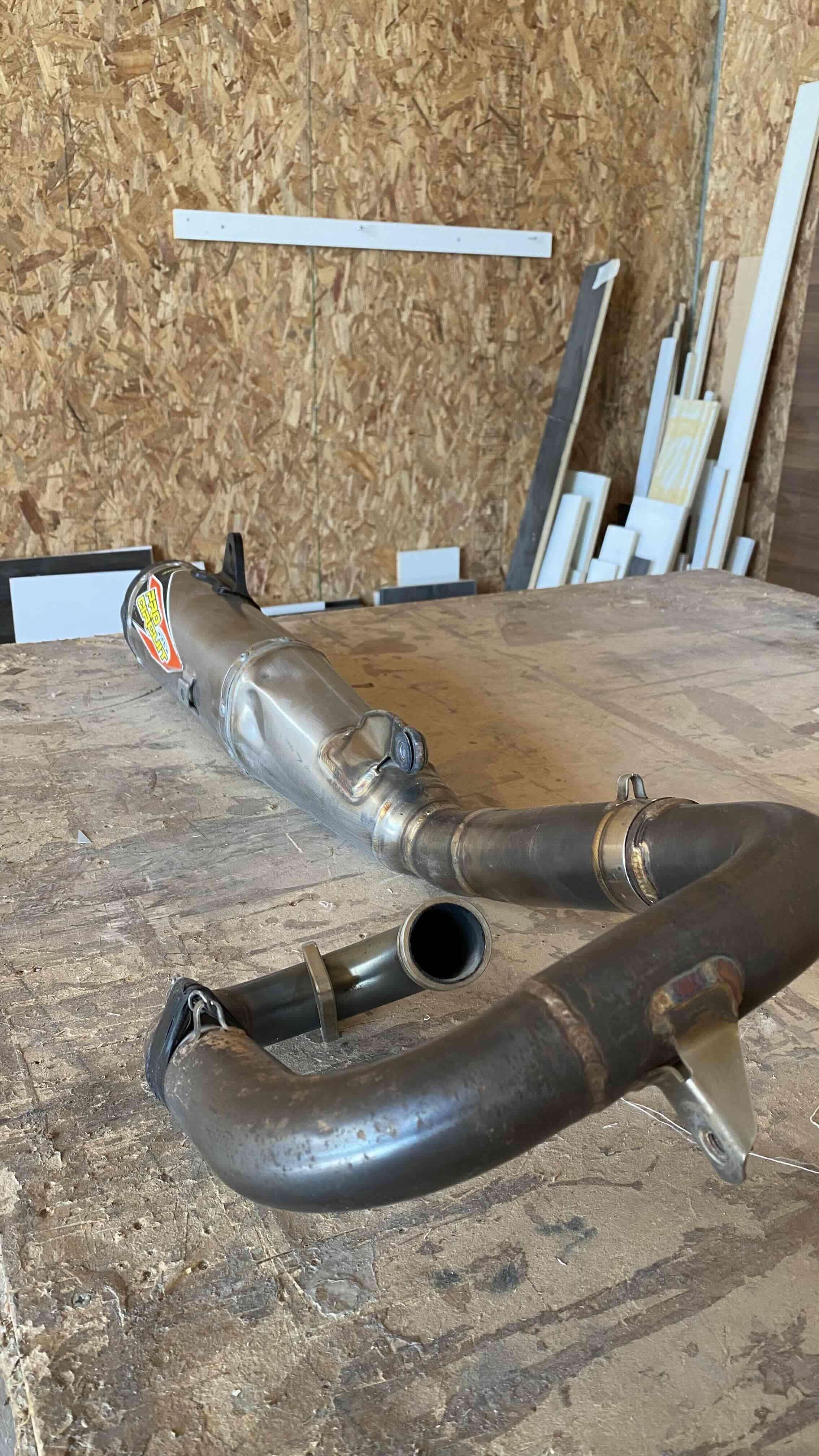 Tubo de escape para motocicleta - miniatura 4