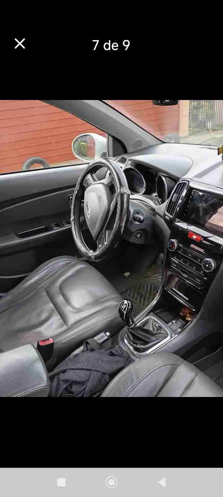 Auto Chery arrizo 3 full gris en buen estado - miniatura 2