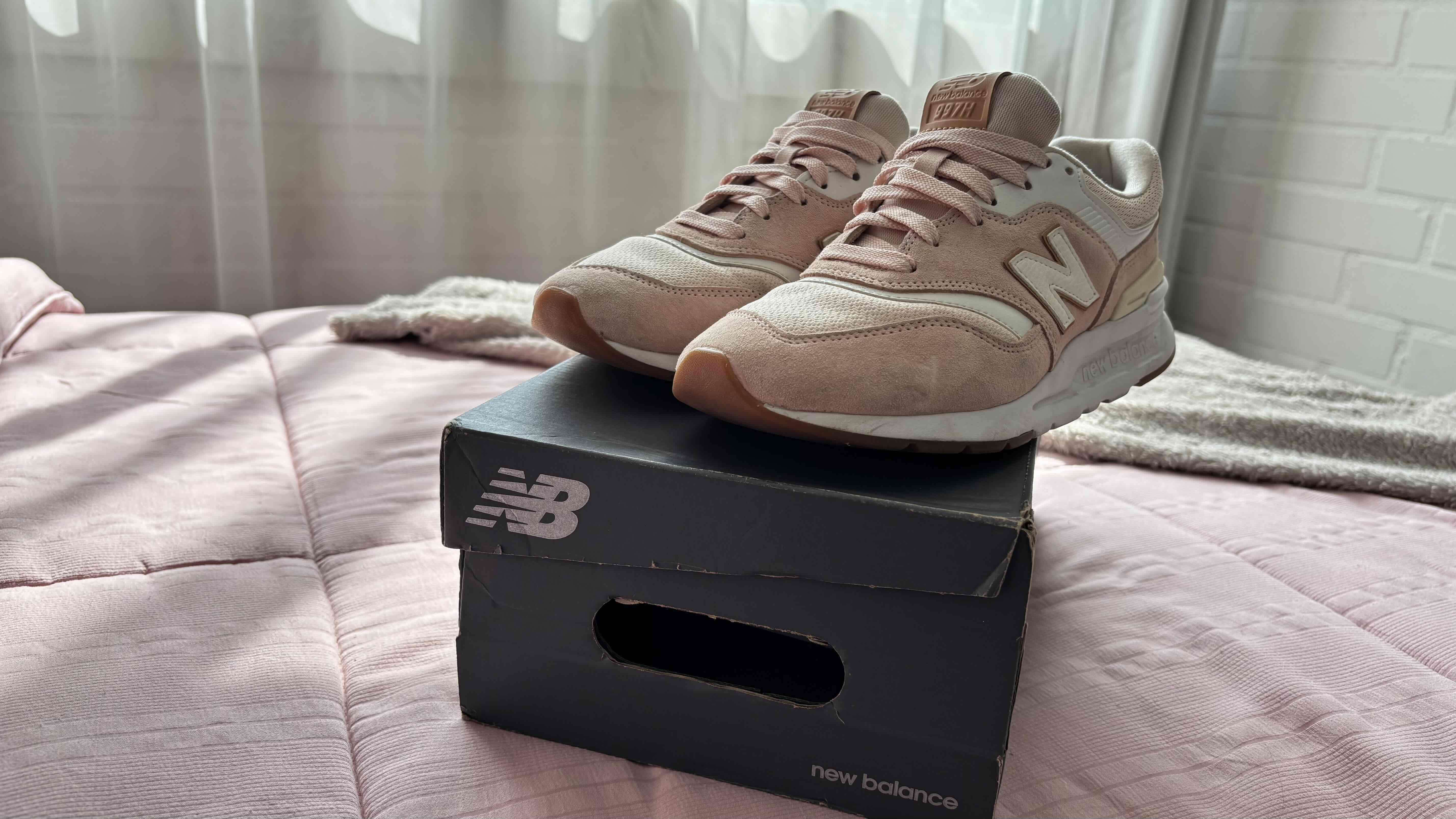 Zapatillas New Balance rosadas - miniatura 2