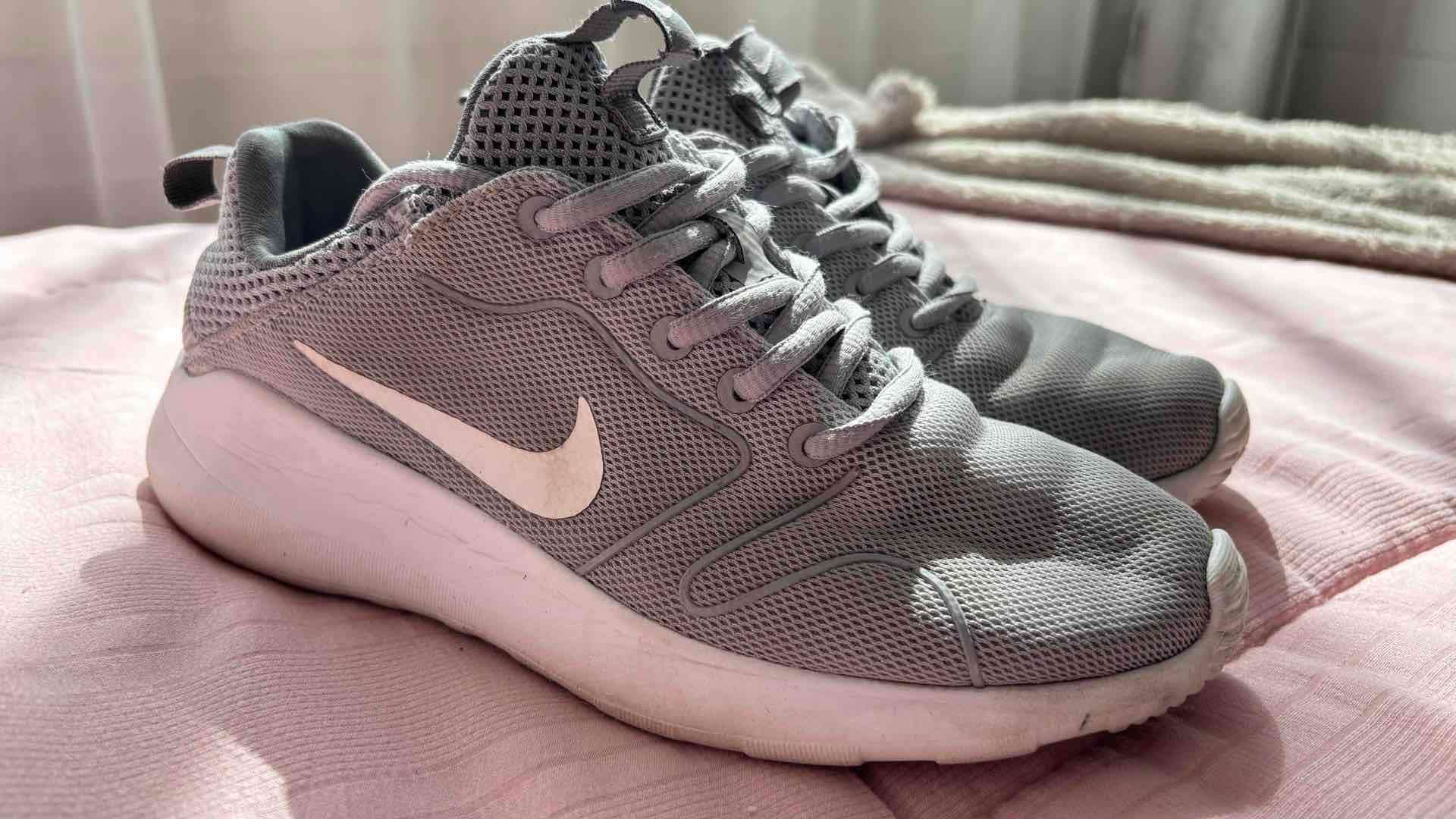 Zapatillas deportivas grises nike - miniatura 5