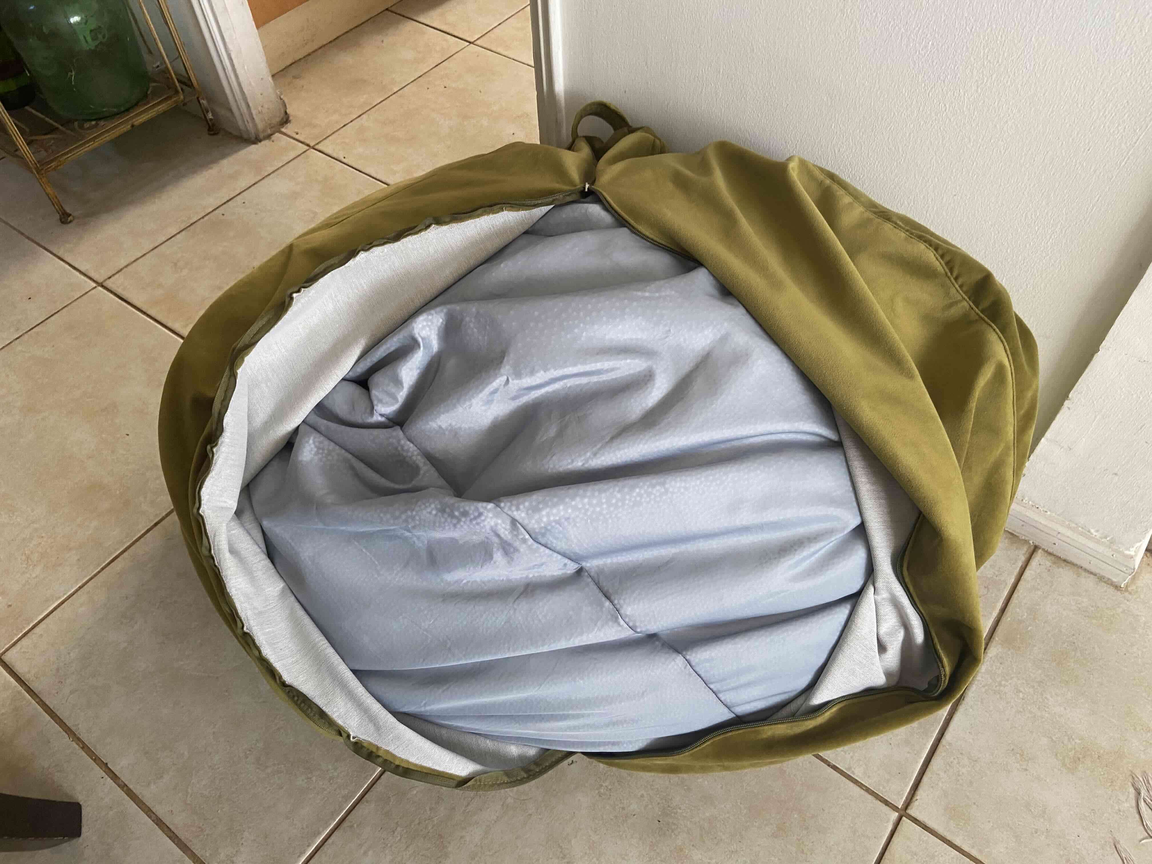 Pouf verde oliva cómodo - miniatura 3