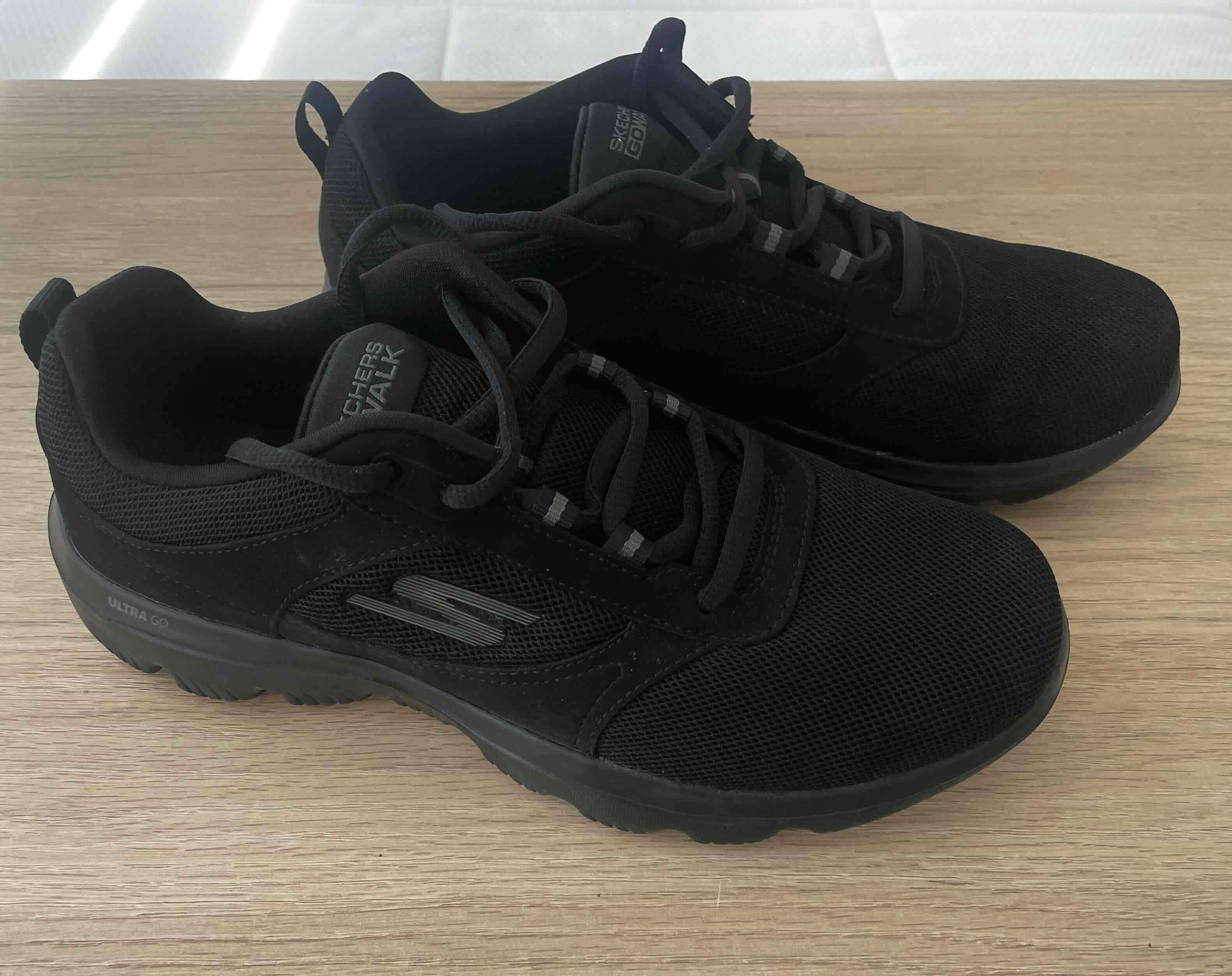 Zapatillas negras Skechers Go Walk - miniatura 3