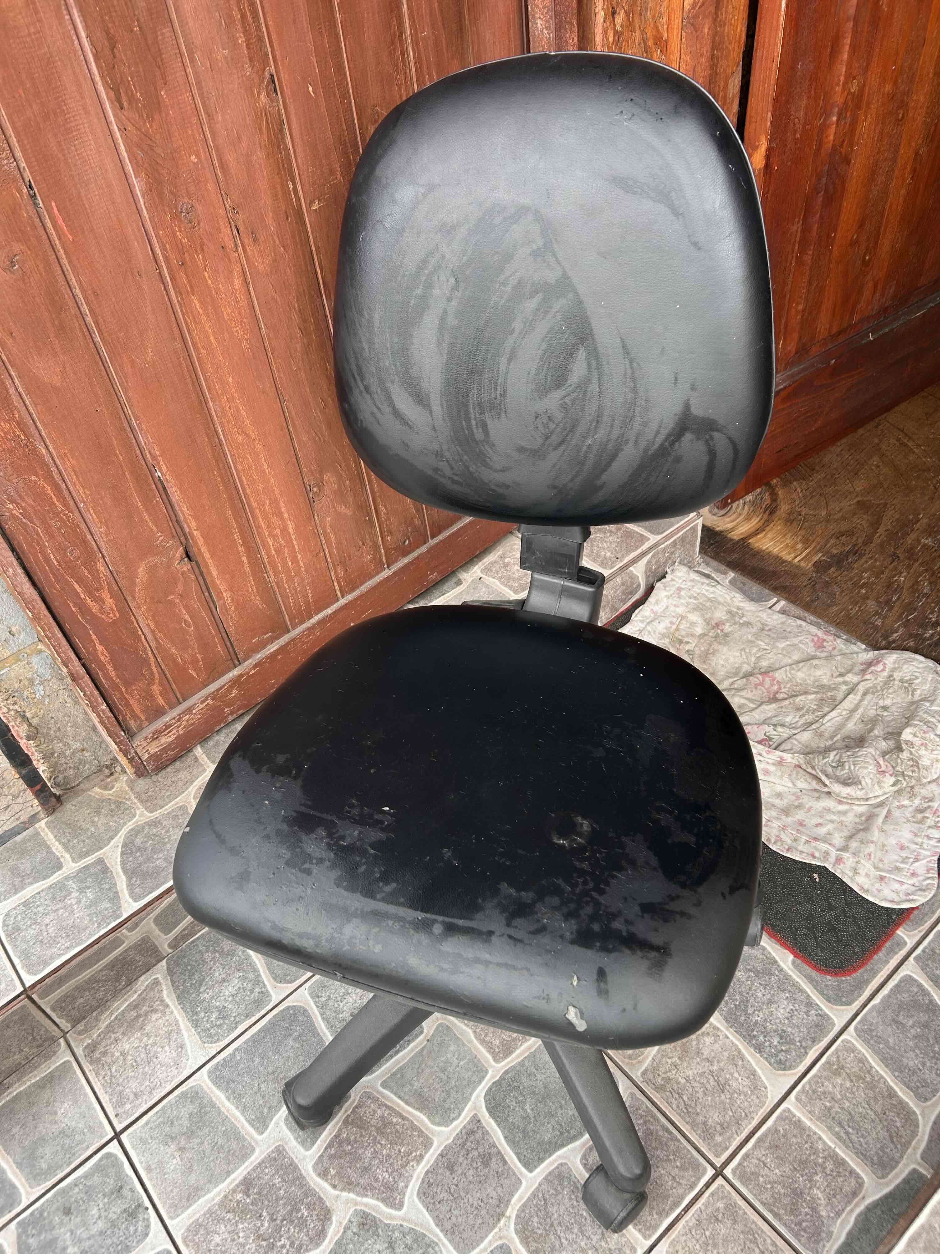 Silla de oficina negra - miniatura 1