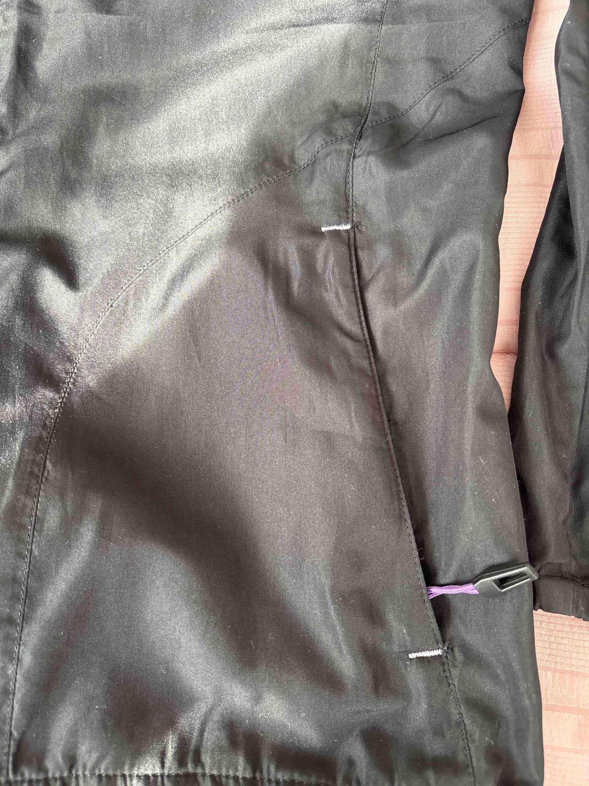 Corta viento  negra Lippi modelo pakaré - miniatura 3