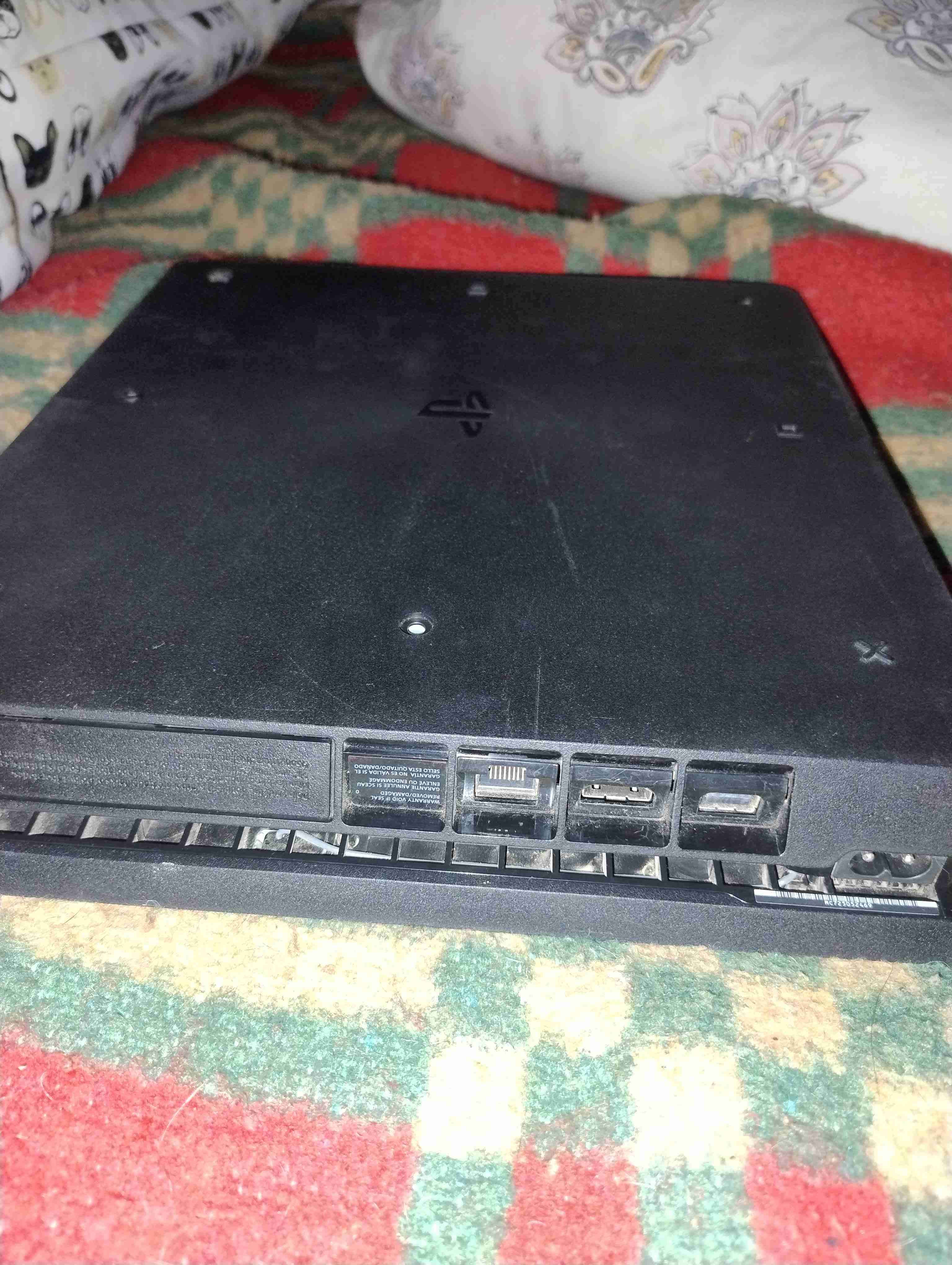 Consola PlayStation 4 Slim - miniatura 2