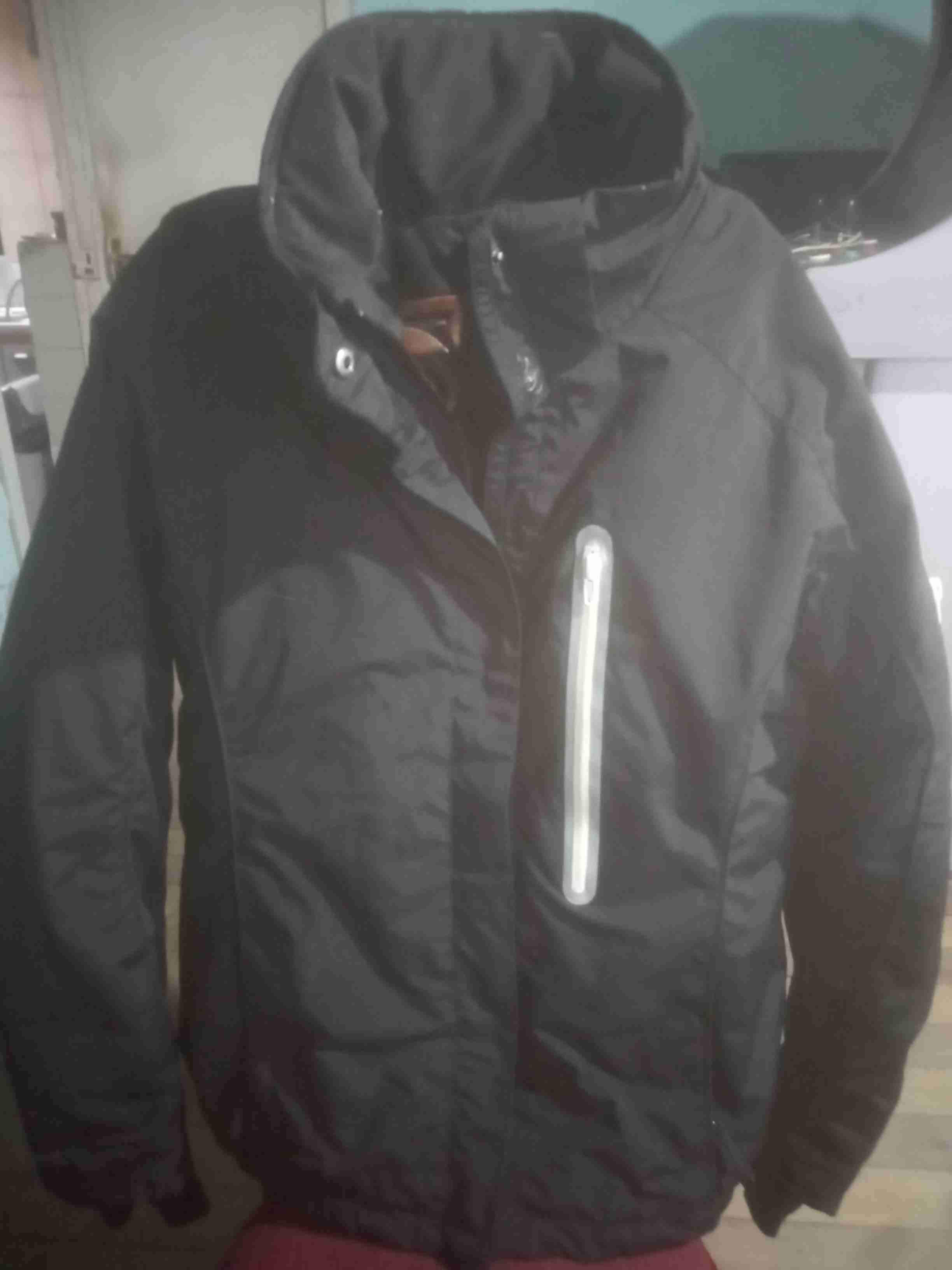 Chaqueta negra de invierno