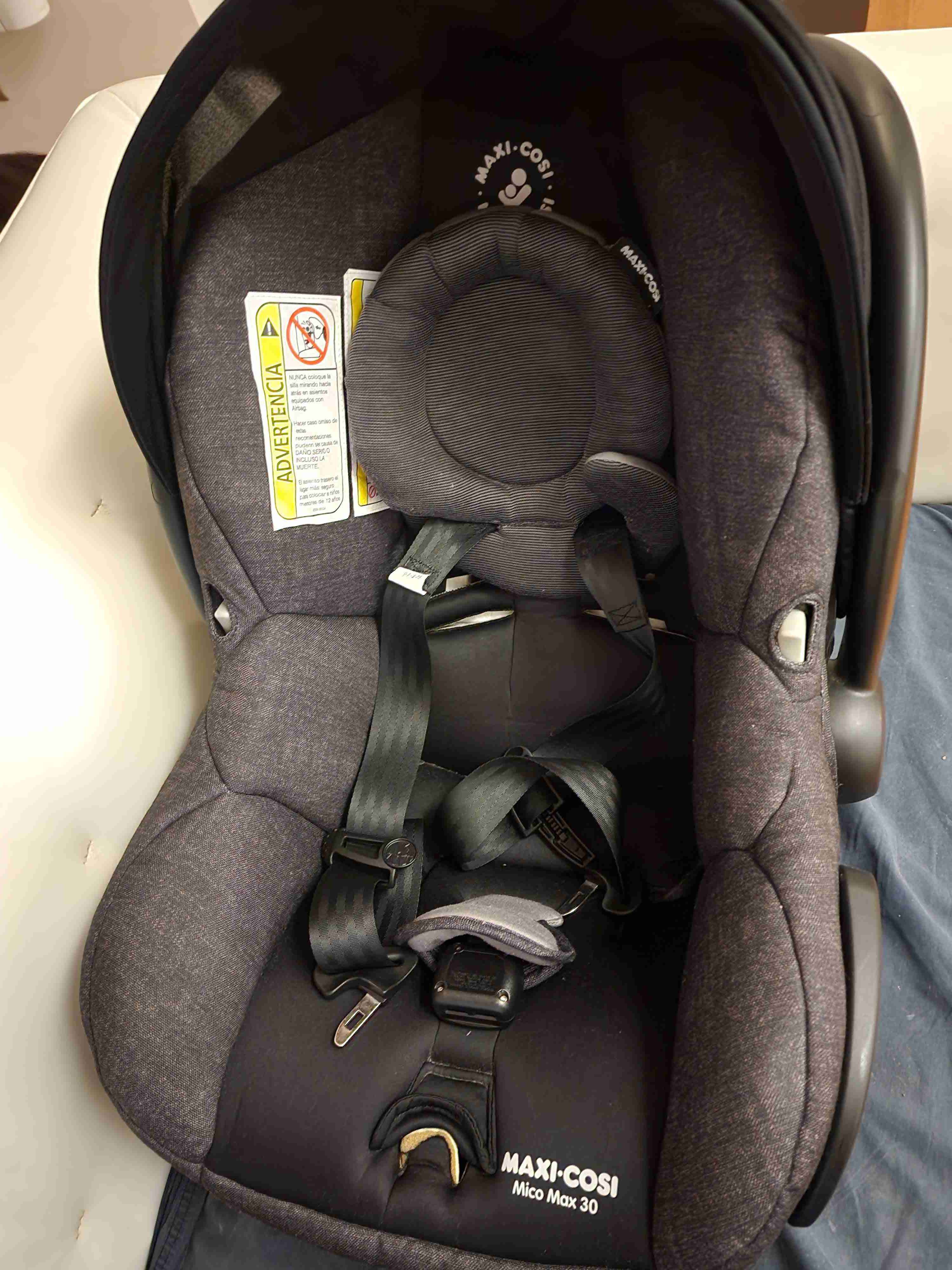 Base de seguridad para silla de auto - miniatura 3