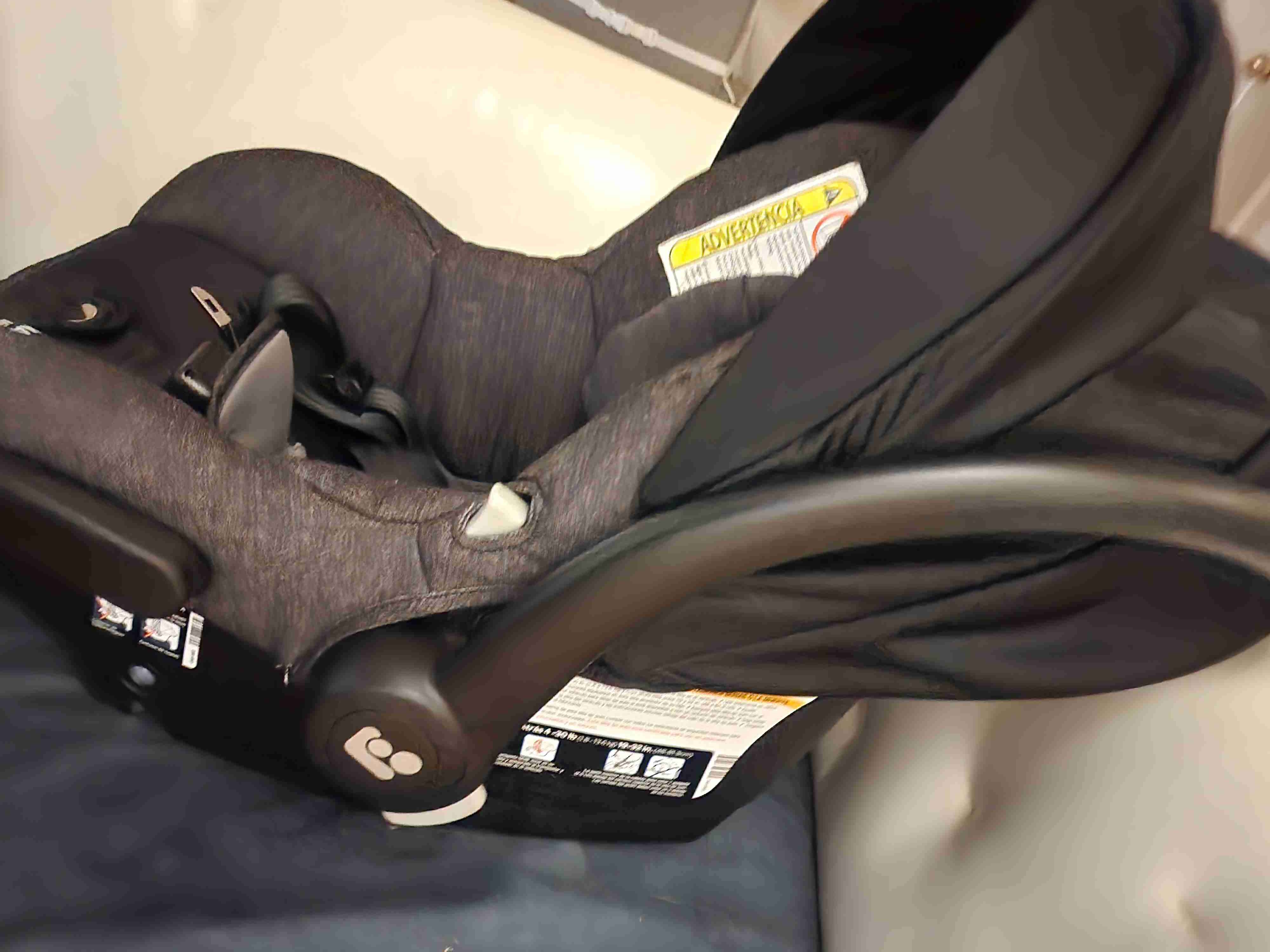 Base de seguridad para silla de auto - miniatura 4