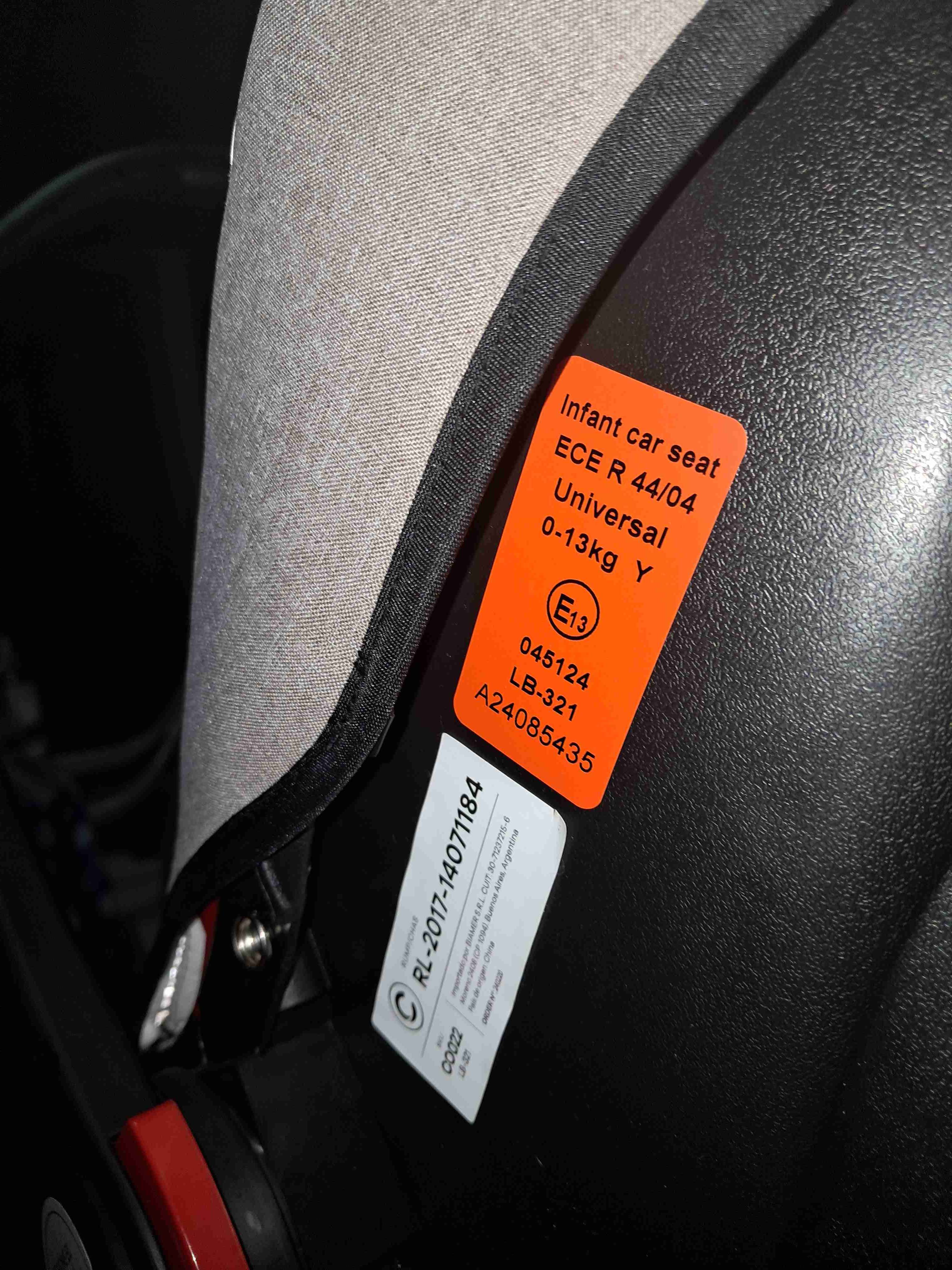 Silla de auto para bebé negra - miniatura 5