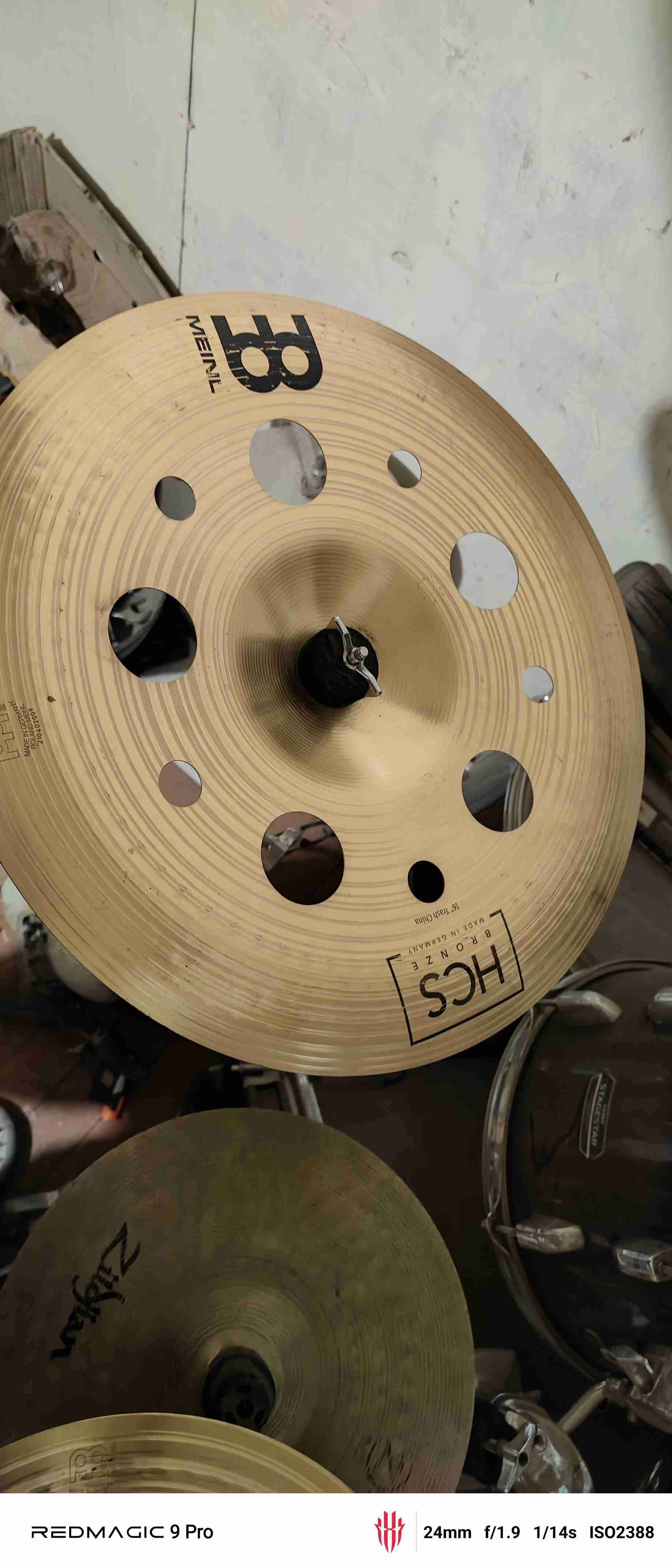 Platillo Meinl dorado para batería - miniatura 6