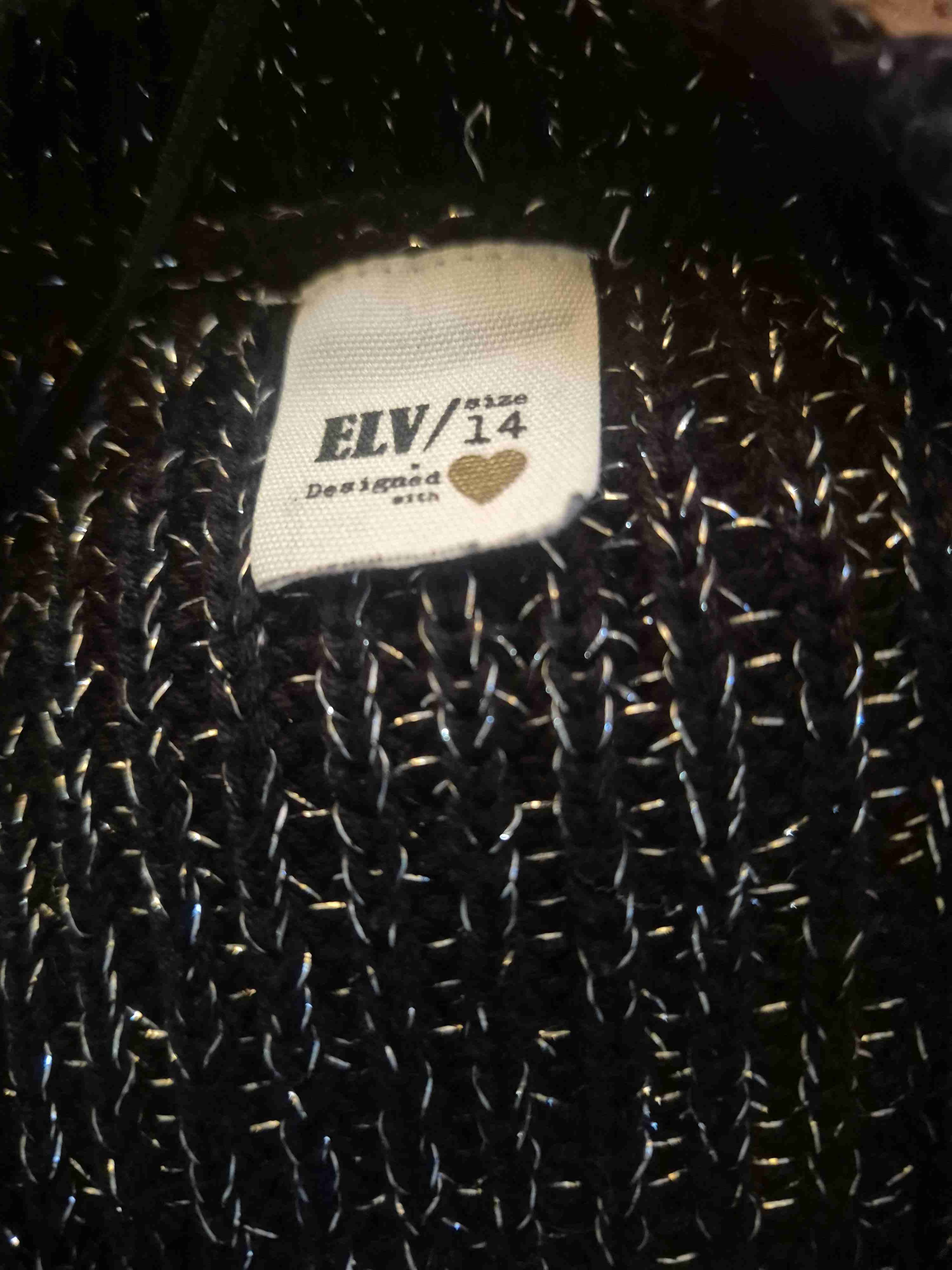 Suéter Azul Marino con diseño trenzado - miniatura 2