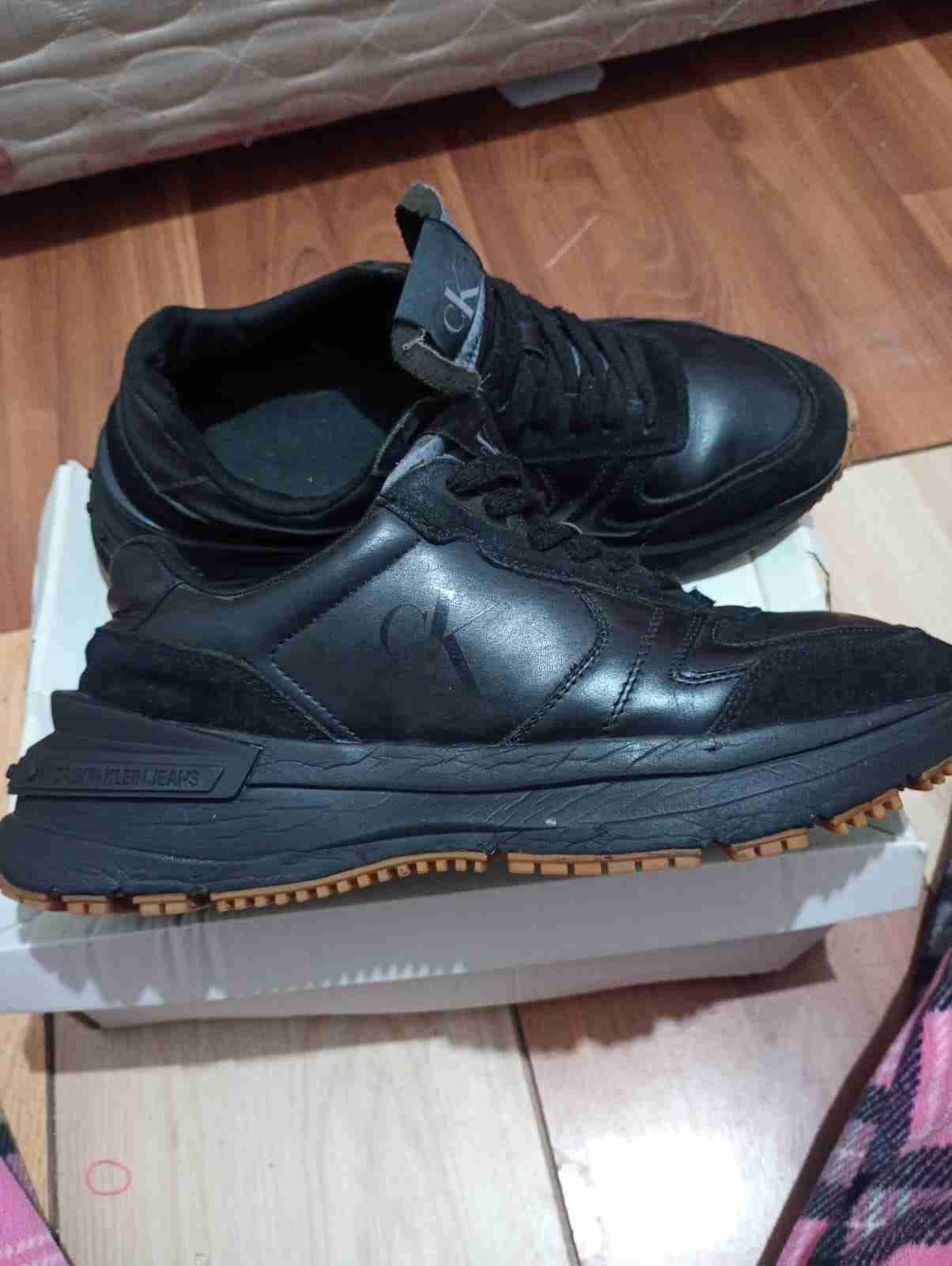 Zapatillas negras cK para hombre - miniatura 2