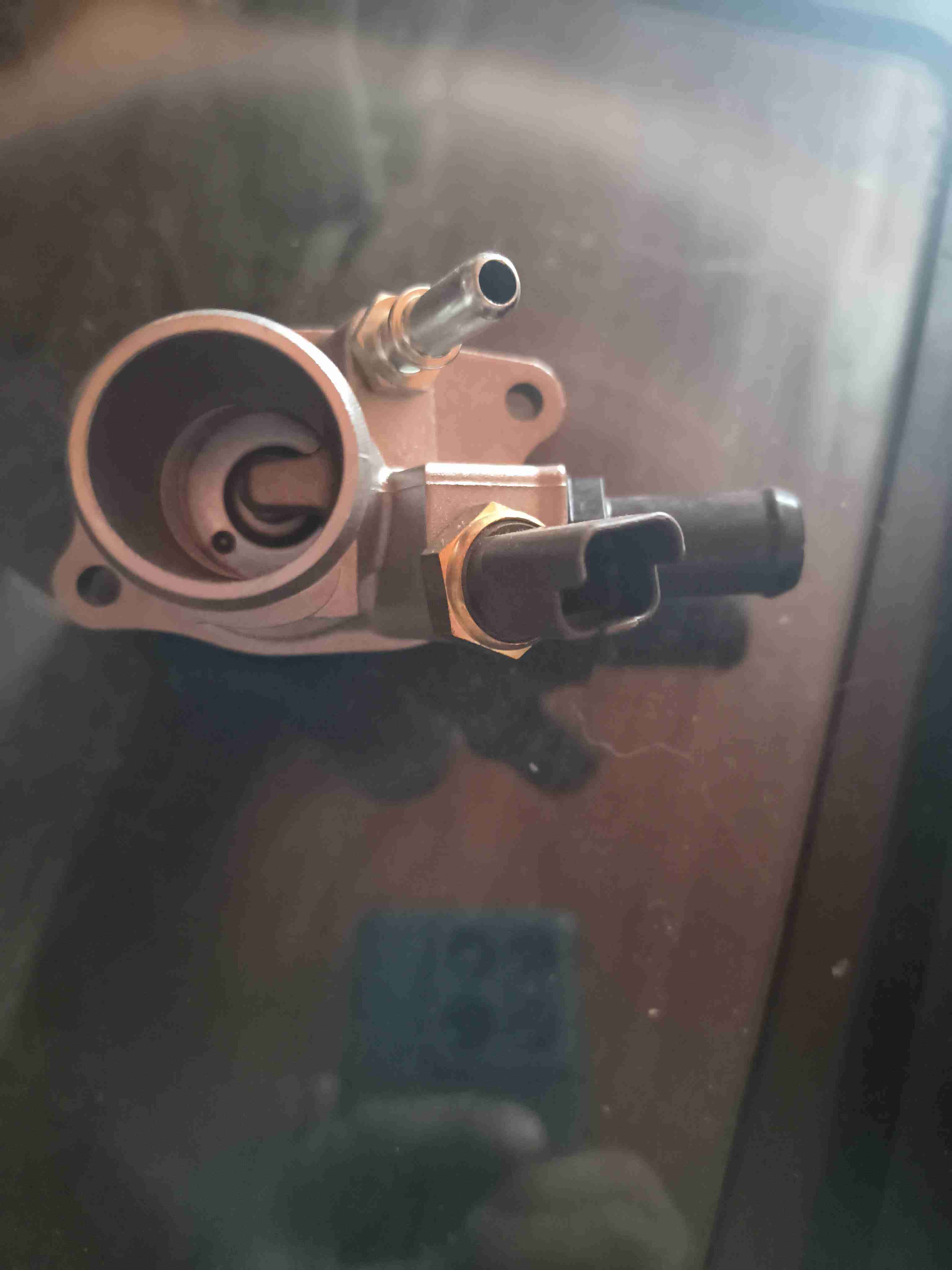 Válvula termostato de auto - miniatura 2