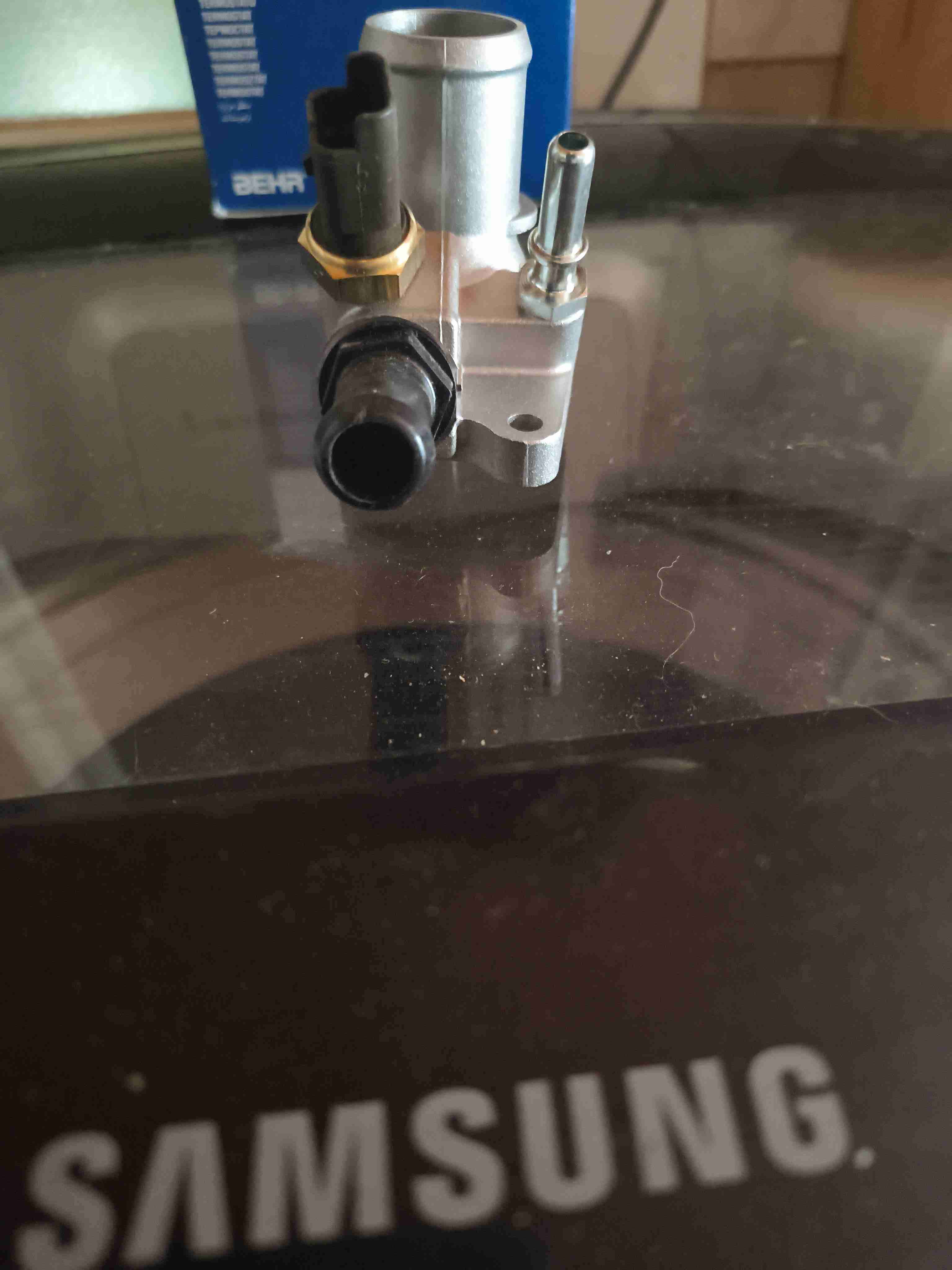 Válvula termostato de auto - miniatura 5