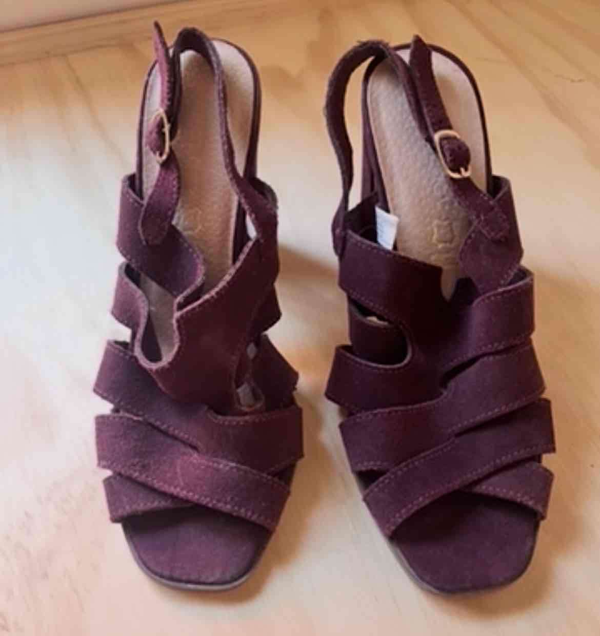 Sandalias taco alto burdeo - miniatura 2