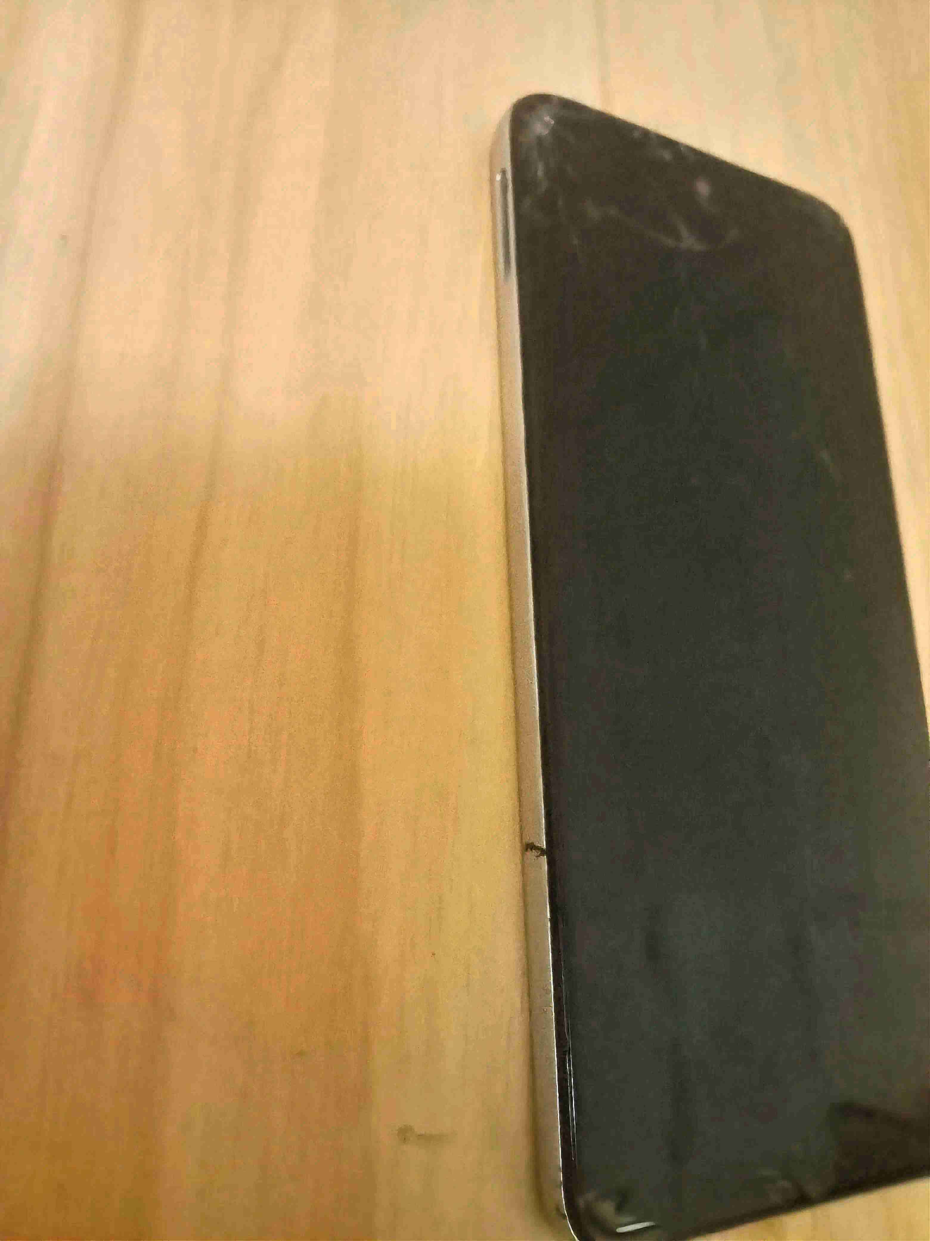 Motorola Moto G22 pantalla dañada - enciende - rep - miniatura 3