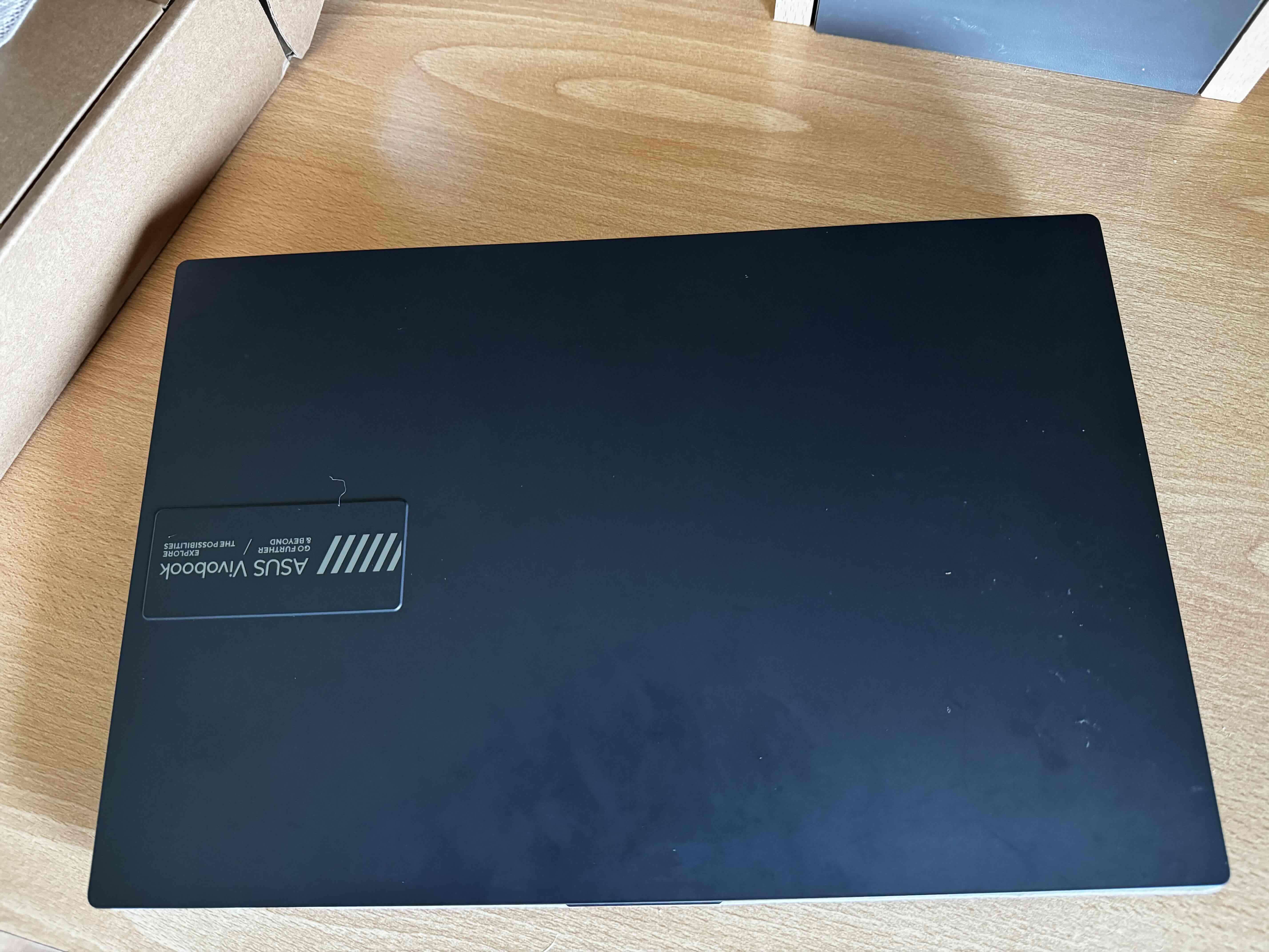 Laptop Asus VivoBook Go 14 - miniatura 1